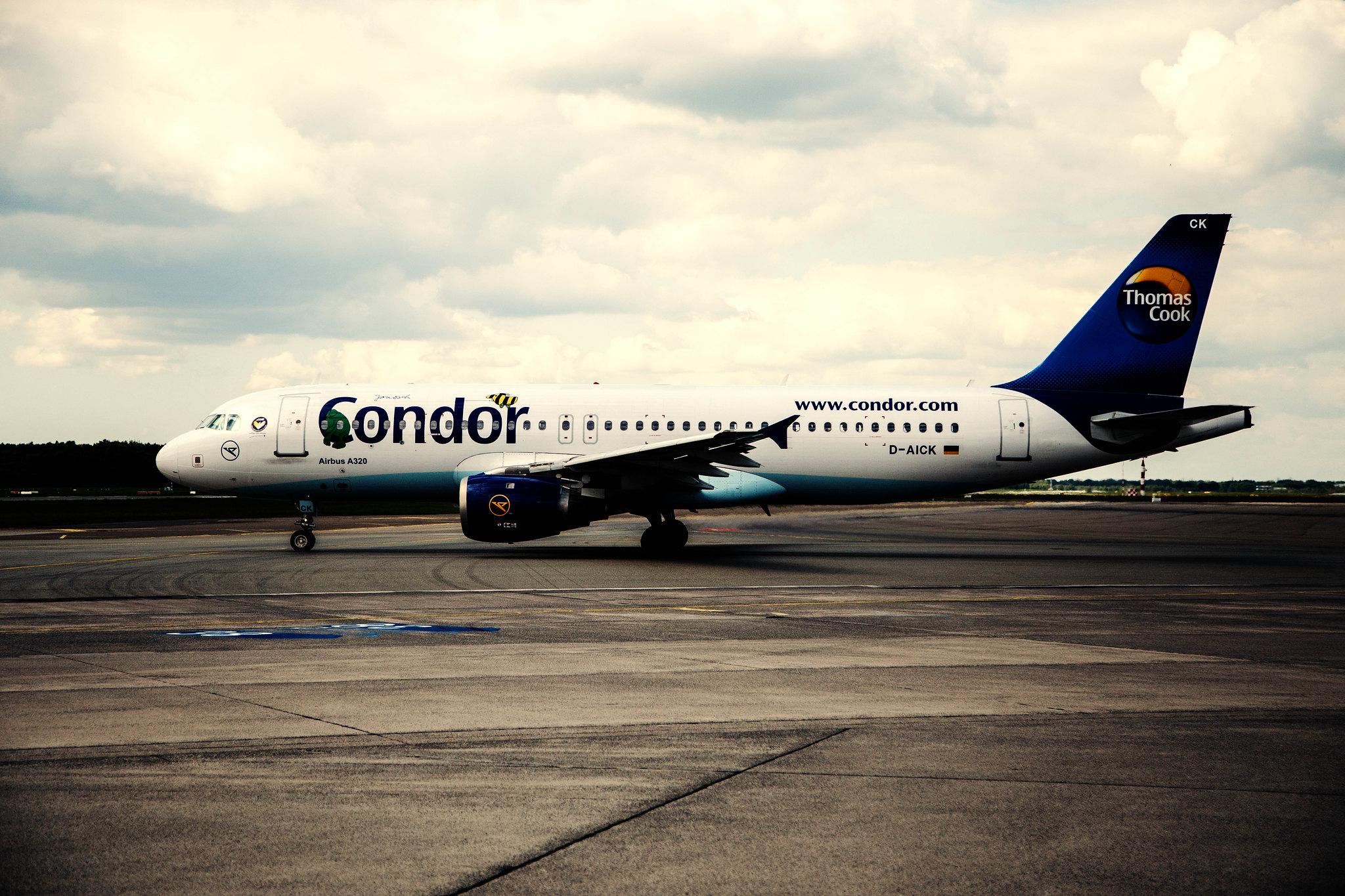 Hamburg Airport: Condor (DE / CFG) |  Airbus A320-212 A320 | D-AICK | MSN 1416