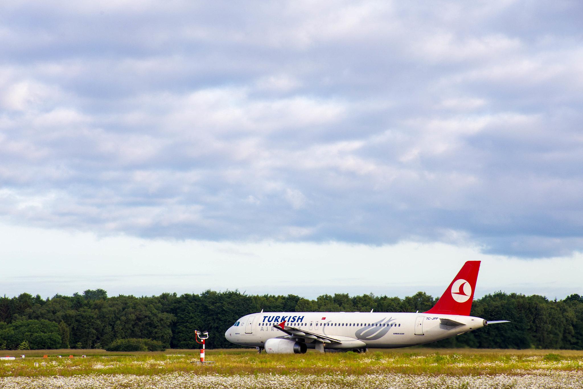 Hamburg Airport: Turkish Airlines (TK / THY) | Airbus A320-232 A320 | TC-JPP | MSN 3603