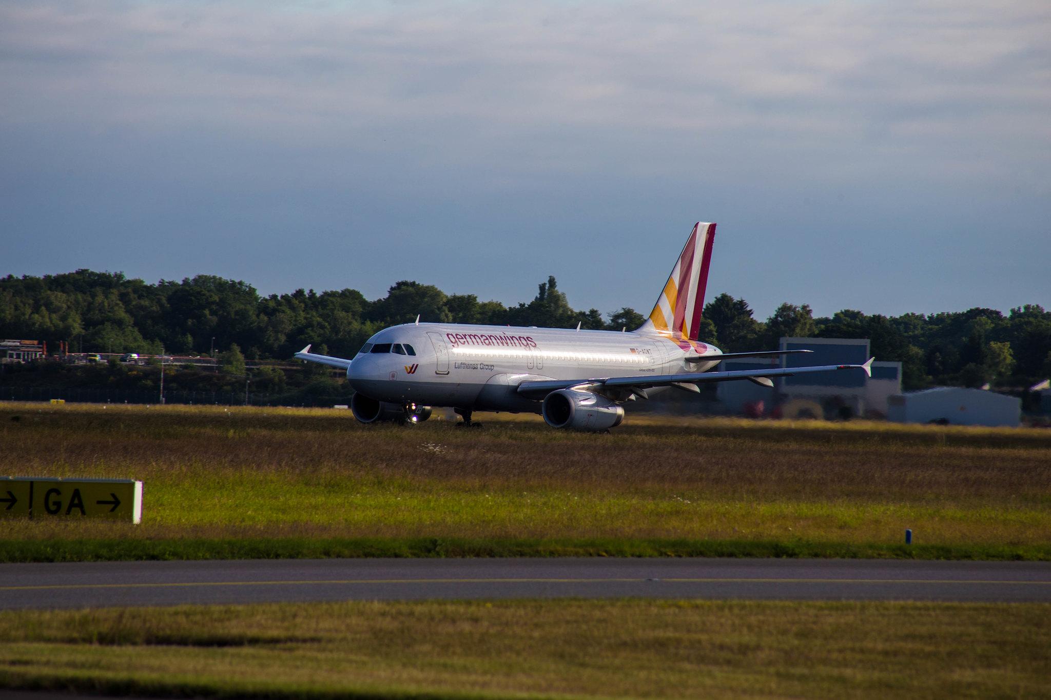 Hamburg Airport: Germanwings (4U / GWI) | Airbus A319-132 A319 | D-AGWT | MSN 5043