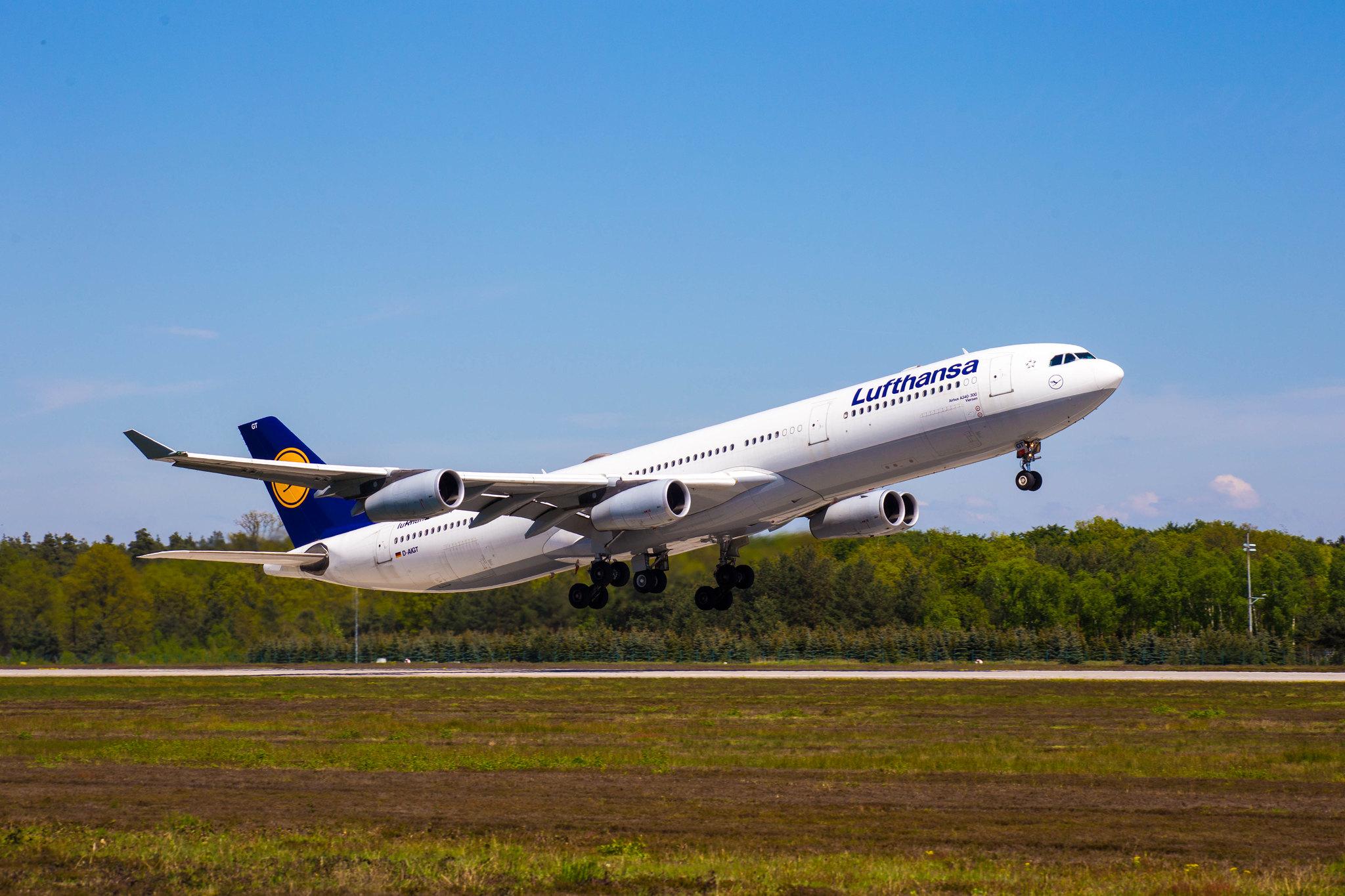Frankfurt Airport: Lufthansa (LH / DLH) |  Airbus A340-313 A343 | D-AIGT | MSN 0304