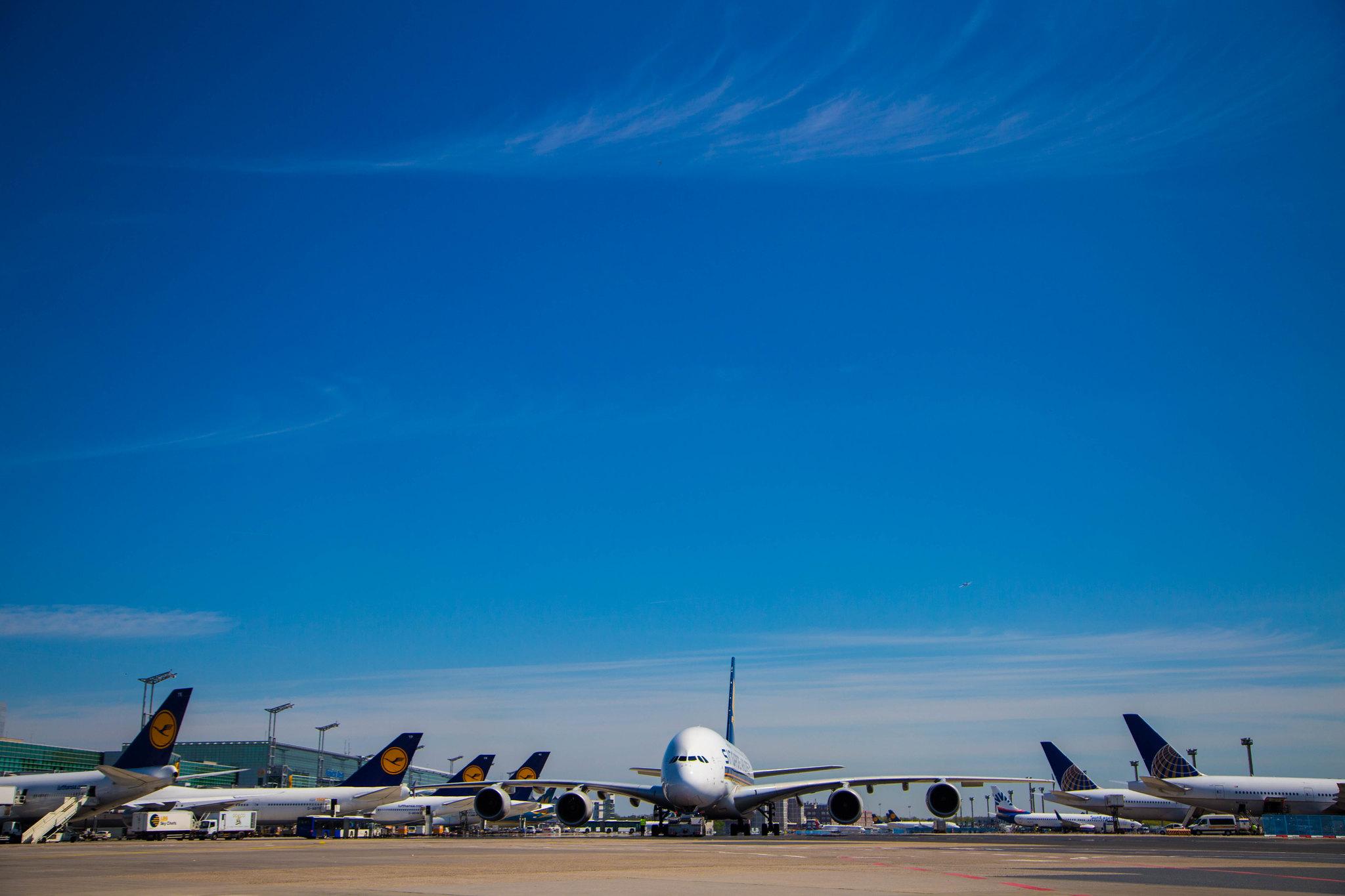Frankfurt Airport: Singapore Airlines (SQ / SIA) |  Airbus A380-841 A388 | 9V-SKS | MSN 085