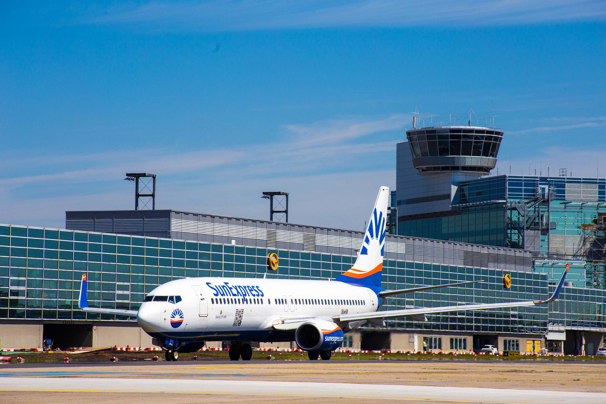 Frankfurt Airport: SunExpress (XQ / SXS) |  Boeing 737-8AS B738 | D-ASXD | MSN 33562