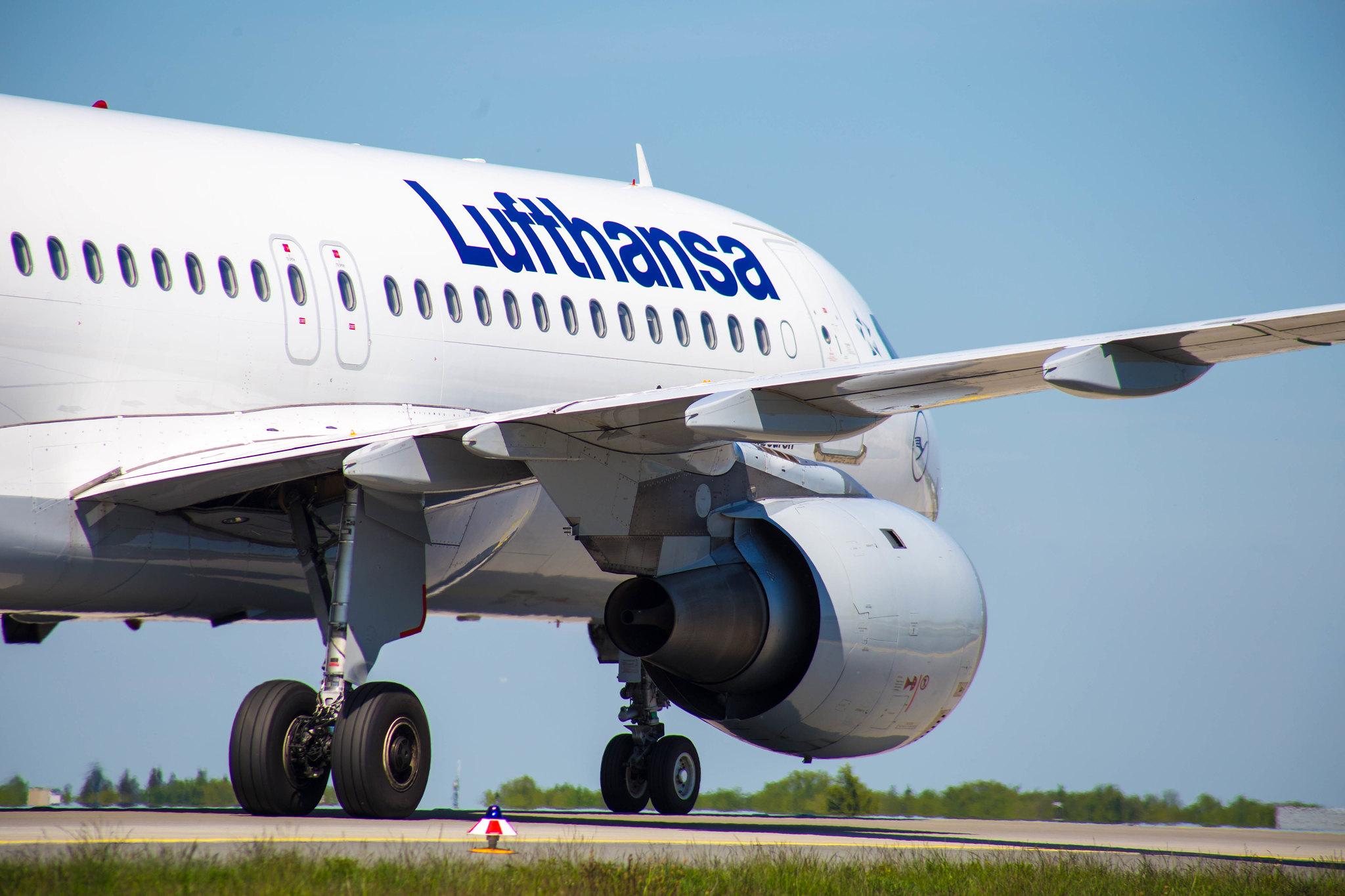 Frankfurt Airport: Lufthansa (LH / DLH) |  Airbus A320-211 A320 | D-AIPR | MSN 0111