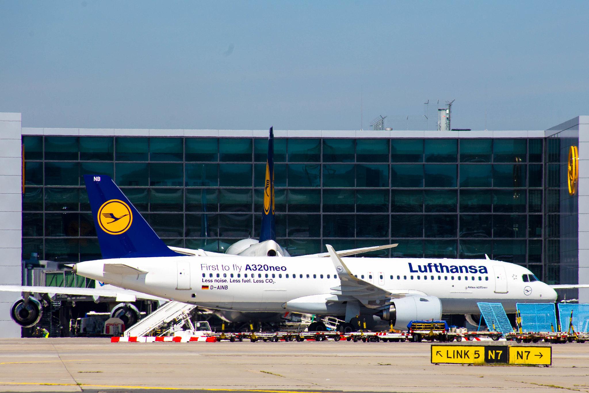Frankfurt Airport: Lufthansa (LH / DLH) | Livery: First to fly A320neo Sticker | Airbus A320-271N A20N | D-AINB | MSN 6864