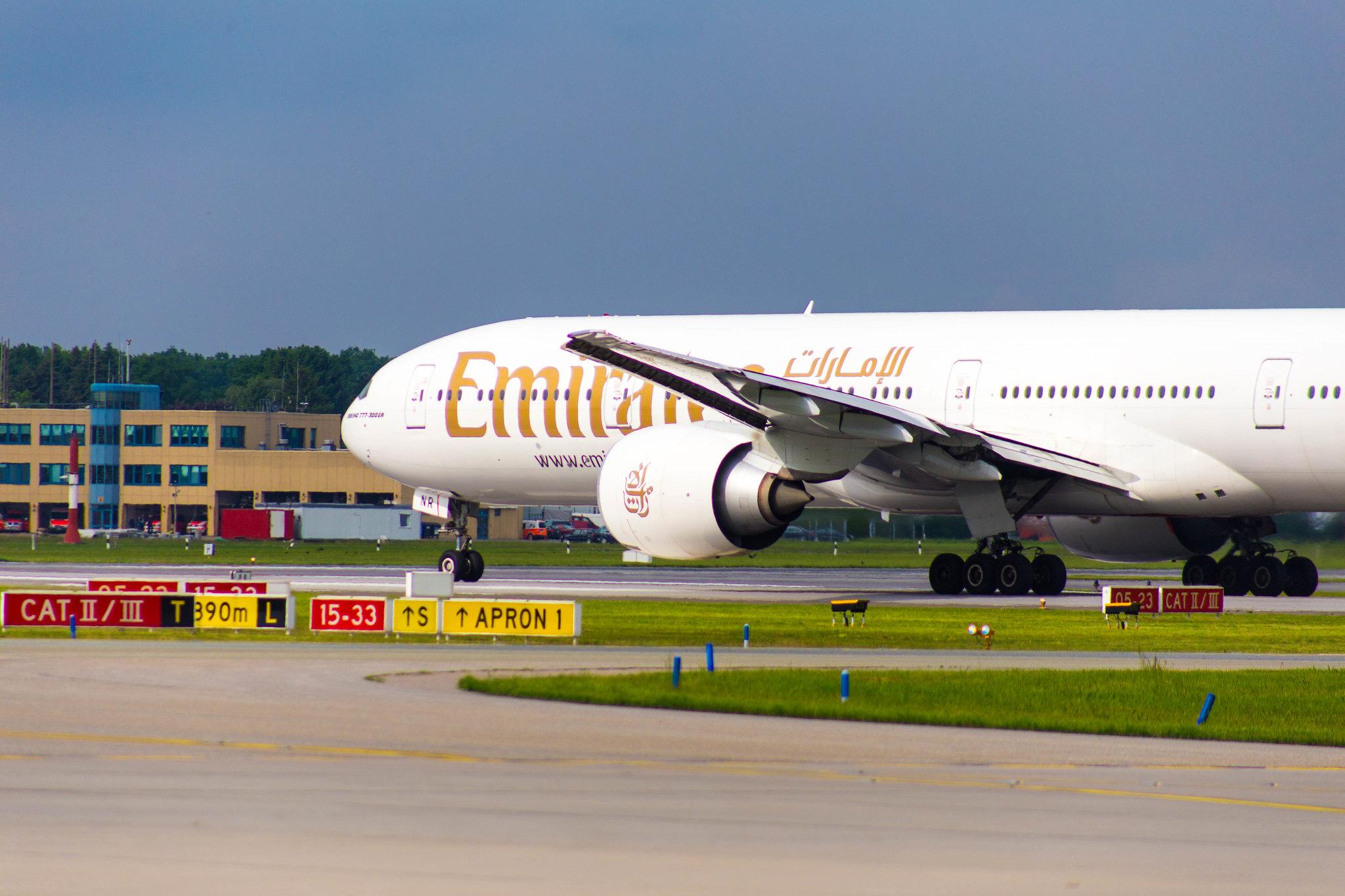 Hamburg Airport: Emirates (EK / UAE) |  Boeing 777-31H(ER) B77W | A6-ENR | MSN 41364