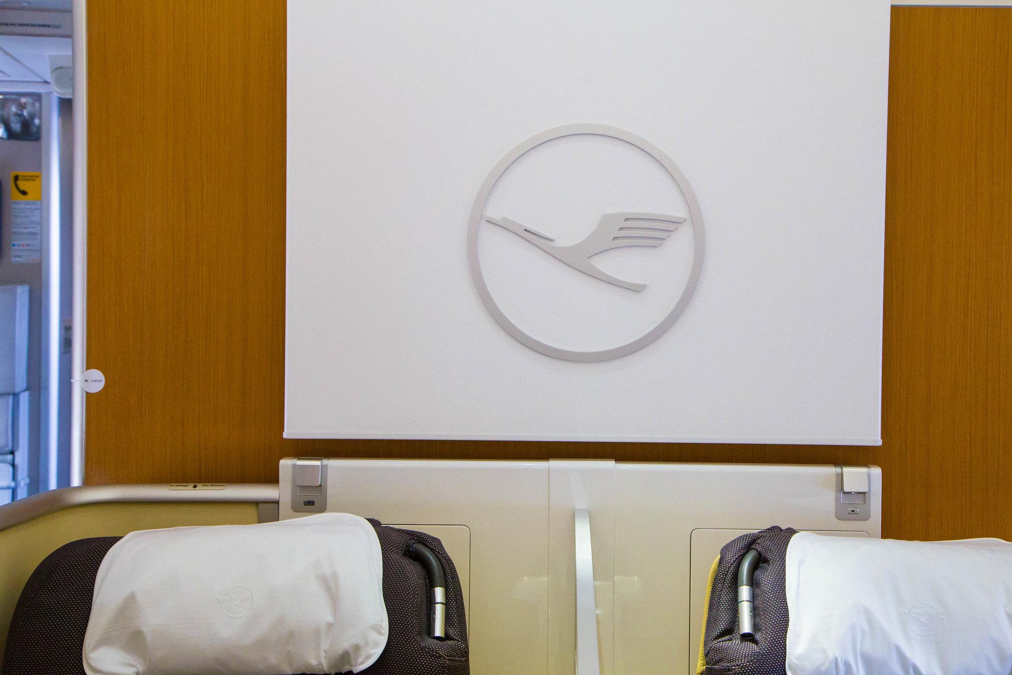 ILA: Lufthansa (LH / DLH) | Livery: Fanhansa Siegerflieger Livery | Boeing 747-830 B748 | D-ABYI | MSN 37833 | First Class