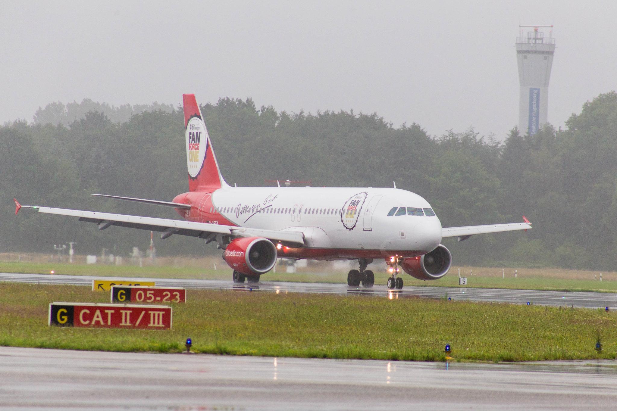 4. Vorfeldrundfahrt 2016: Airberlin Fan Force One Airbus A320 D-ABFK