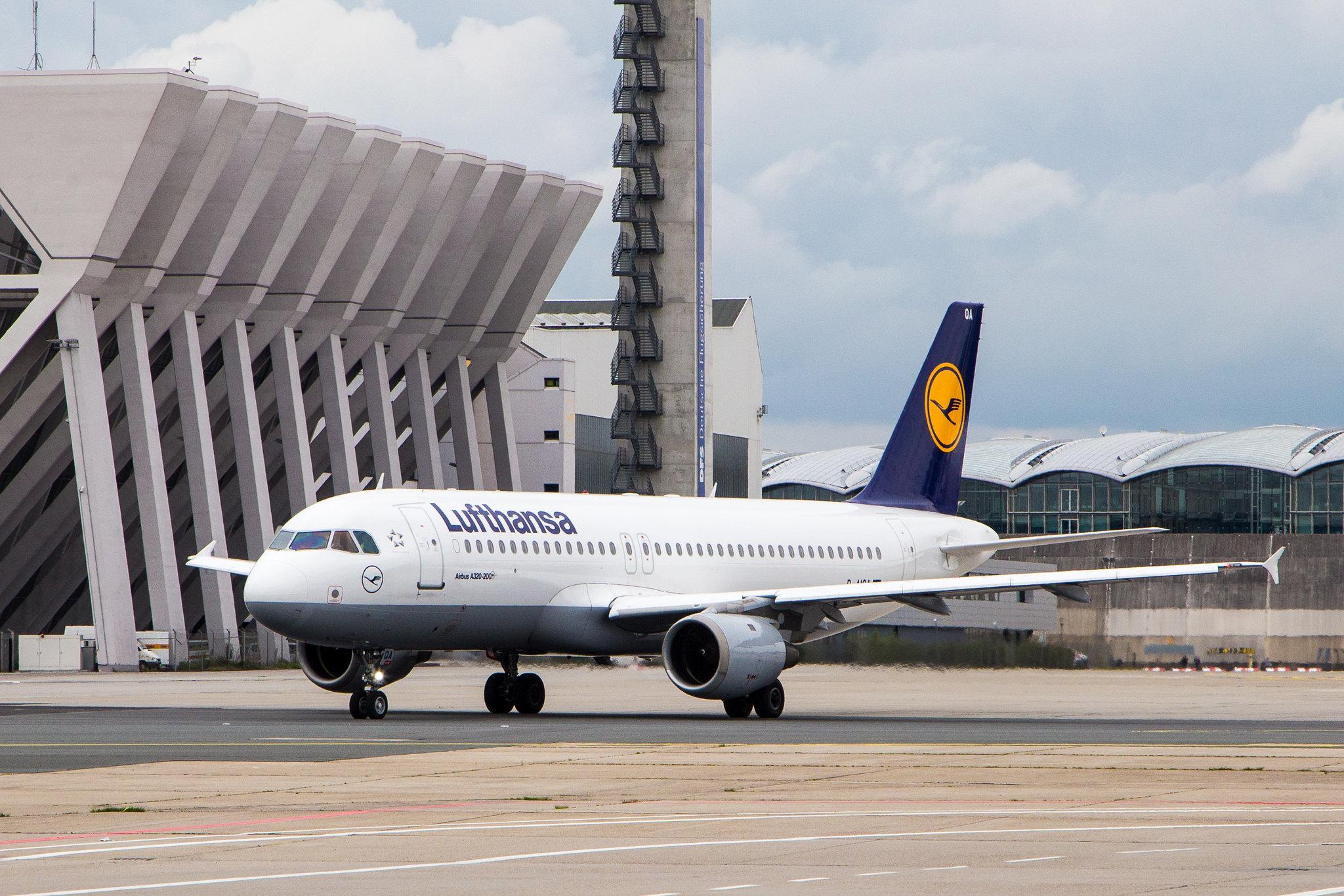 Frankfurt Airport: Lufthansa (LH / DLH) |  Airbus A320-211 A320 | D-AIQA | MSN 0172