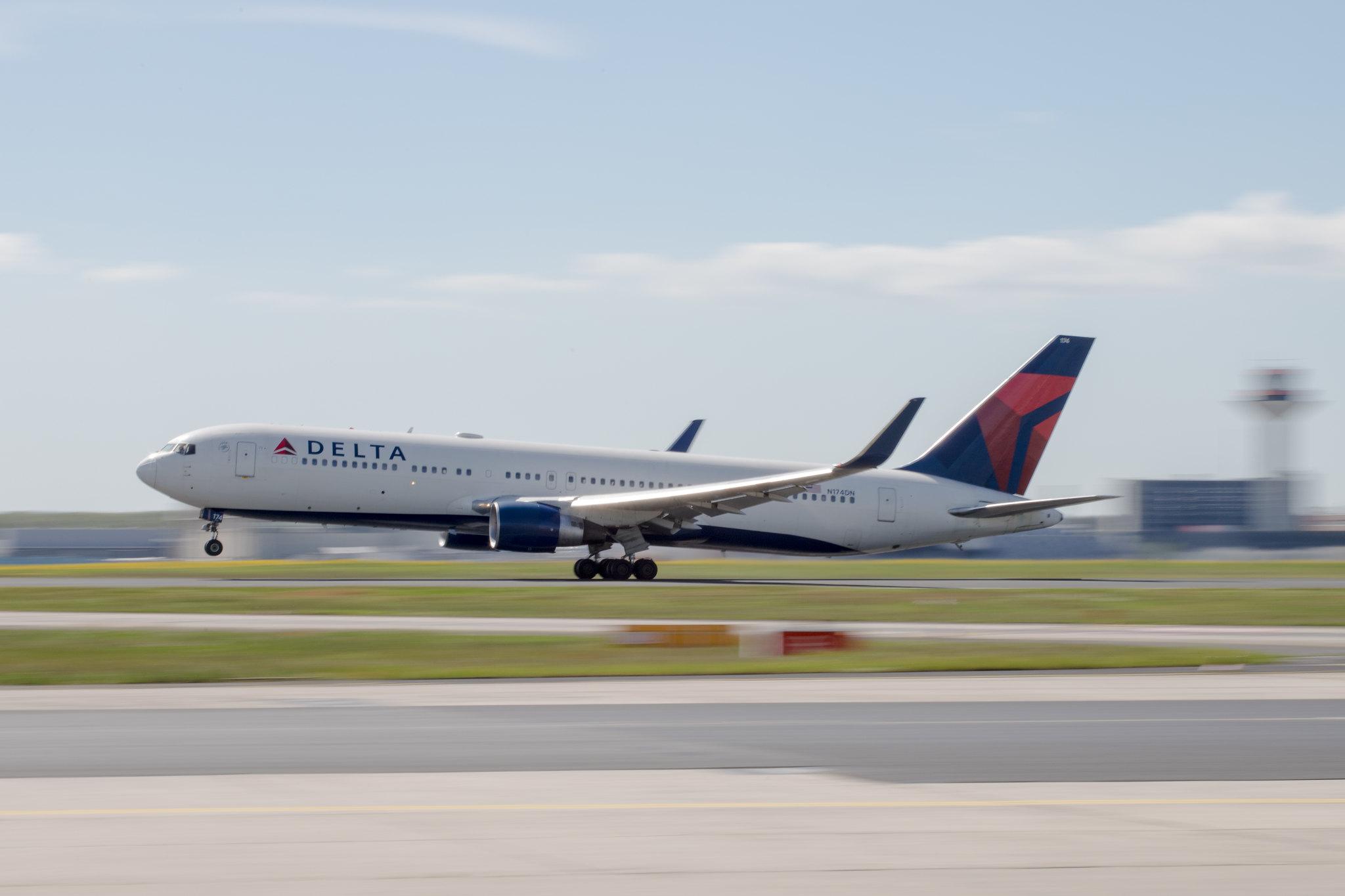 Frankfurt Airport: Delta Air Lines (DL / DAL) |  Boeing 767-332(ER) B763 | N174DN | MSN 24802