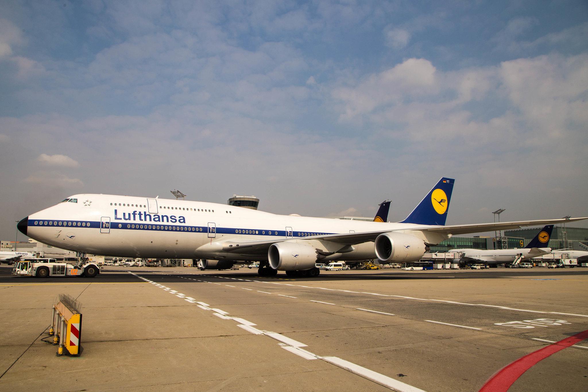 Frankfurt Airport: Lufthansa (LH / DLH) |  Livery: Retro Livery |  Boeing 747-830 B748 | D-ABYT | MSN 37844