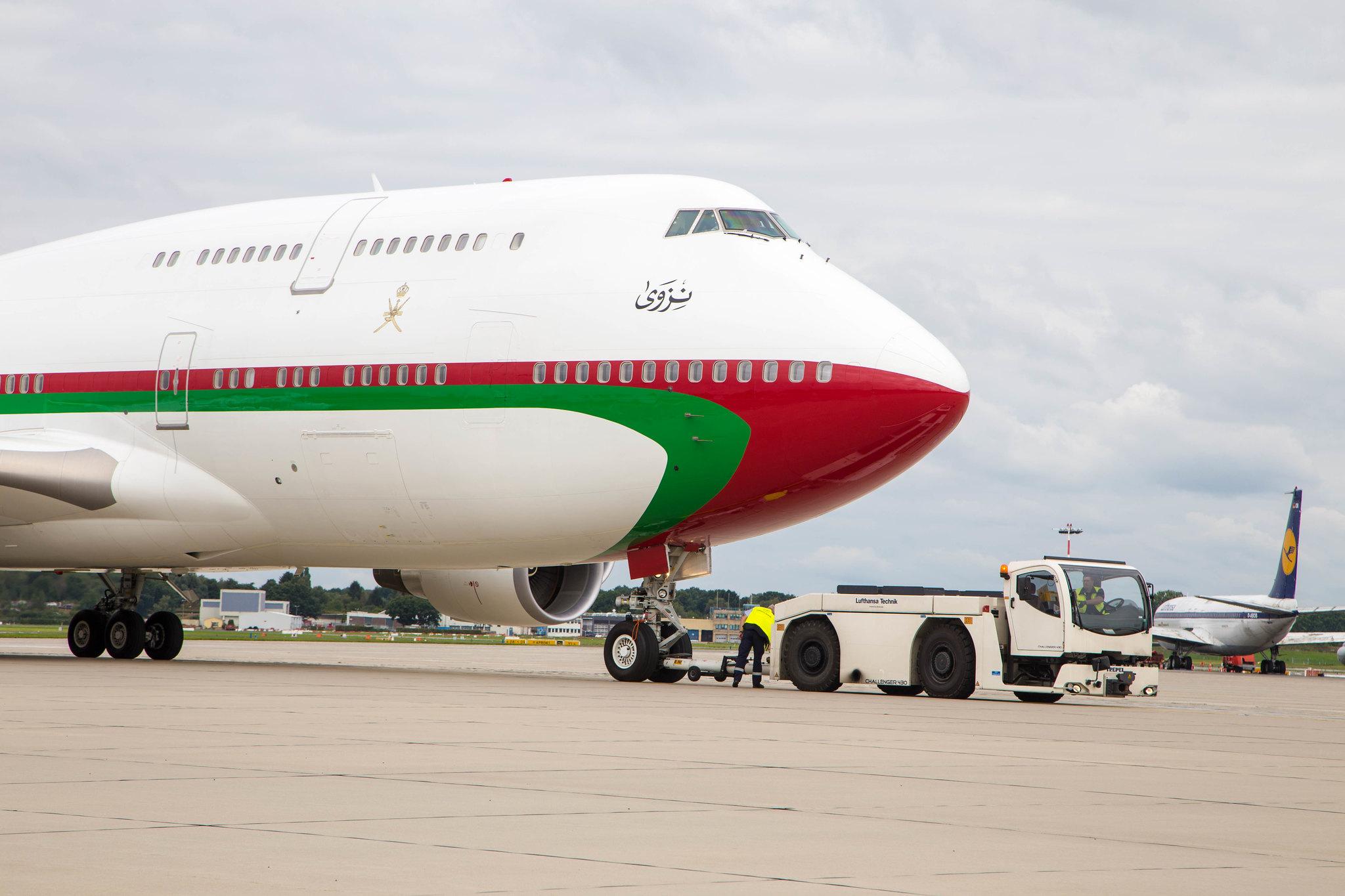 Hamburg Airport: Royal Flight of Oman |  Boeing 747-430 B744 | A4O-OMN | MSN 32445