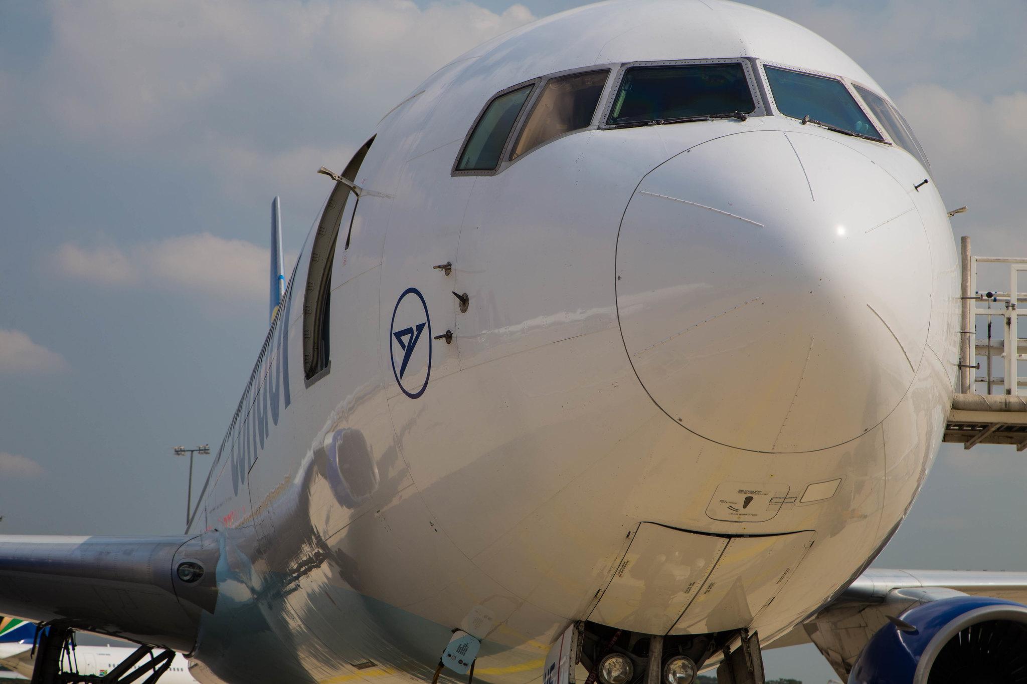 Frankfurt Airport: Condor (DE / CFG) |  Boeing 767-330(ER) B763 | D-ABUE | MSN 26984