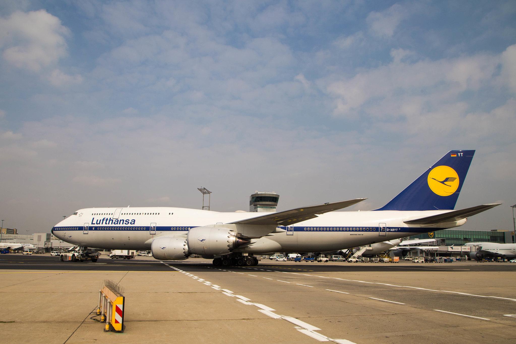 Frankfurt Airport: Lufthansa (LH / DLH) |  Livery: Retro Livery |  Boeing 747-830 B748 | D-ABYT | MSN 37844