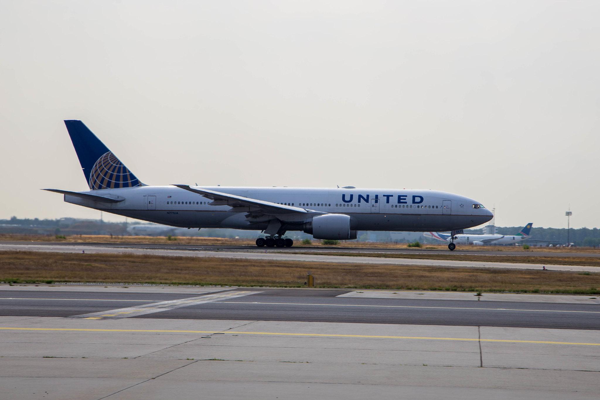 Frankfurt Airport: United Airlines (UA / UAL) |  Boeing 777-222 B772 | N777UA | MSN 26916