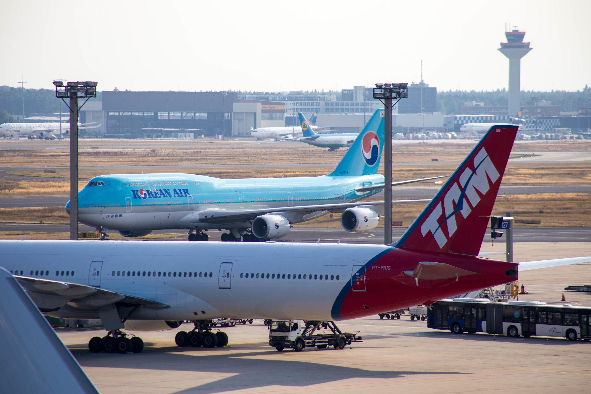 Frankfurt Airport: LATAM Airlines (LA / LAN) | Operator: LATAM Brasil |  Boeing 777-32W(ER) B77W | PT-MUG | MSN 38888