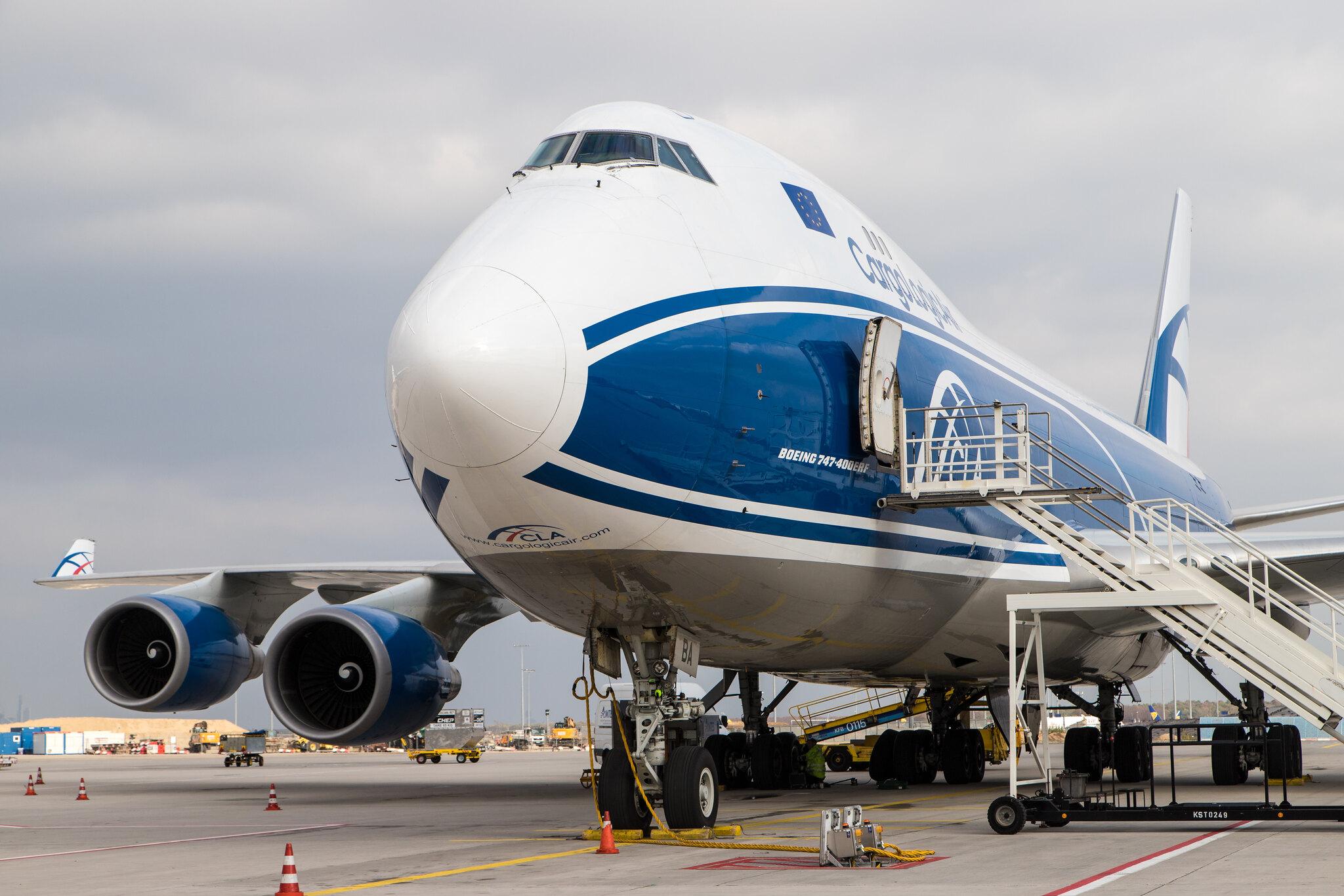 Frankfurt Airport: Frankfurt Airport: CargoLogicAir (P3 / CLU) |  Boeing 747-428F(ER) B744 | G-CLBA | MSN 32870