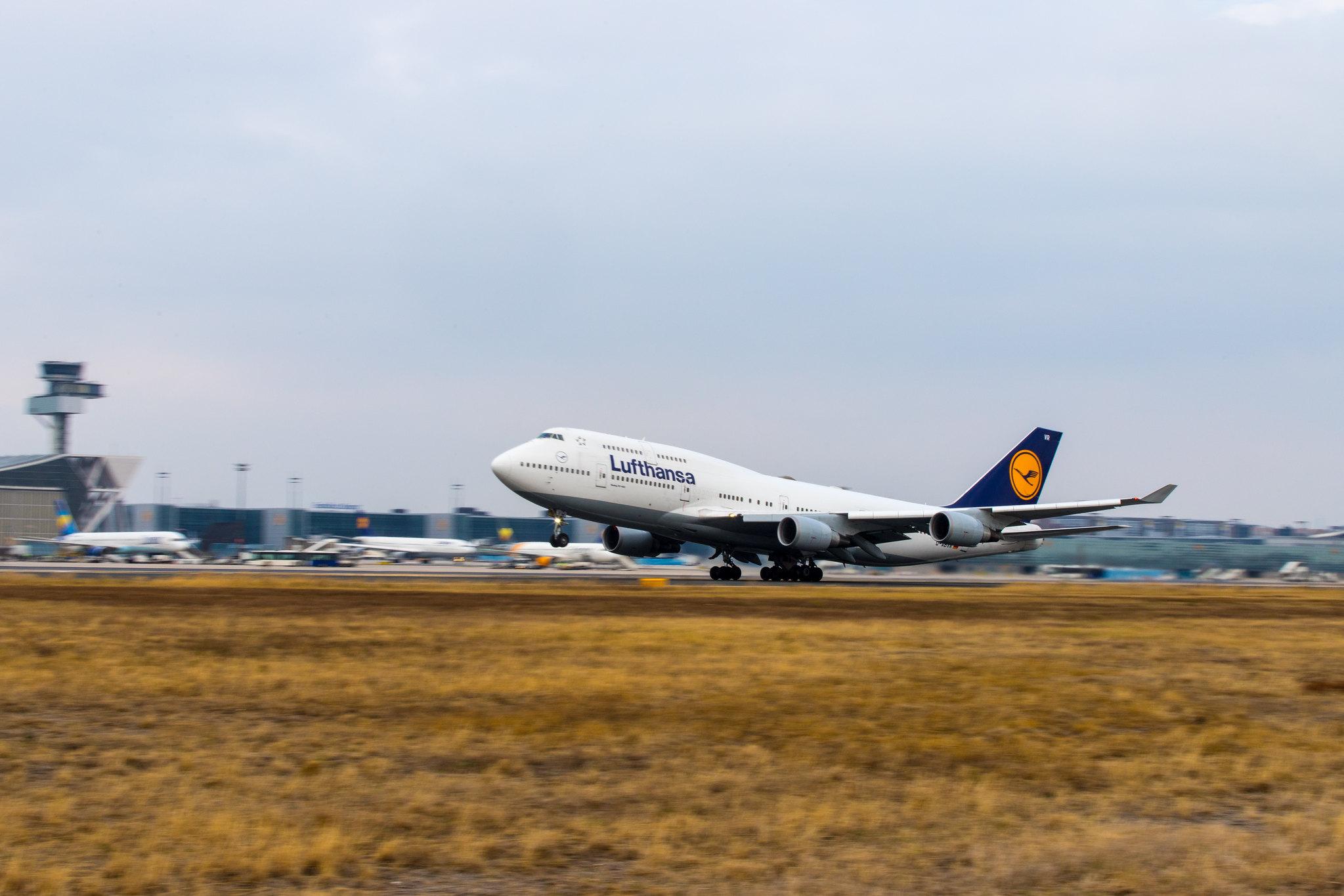 Frankfurt Airport: Lufthansa (LH / DLH) |  Boeing 747-430 B744 | D-ABVR | MSN 28285