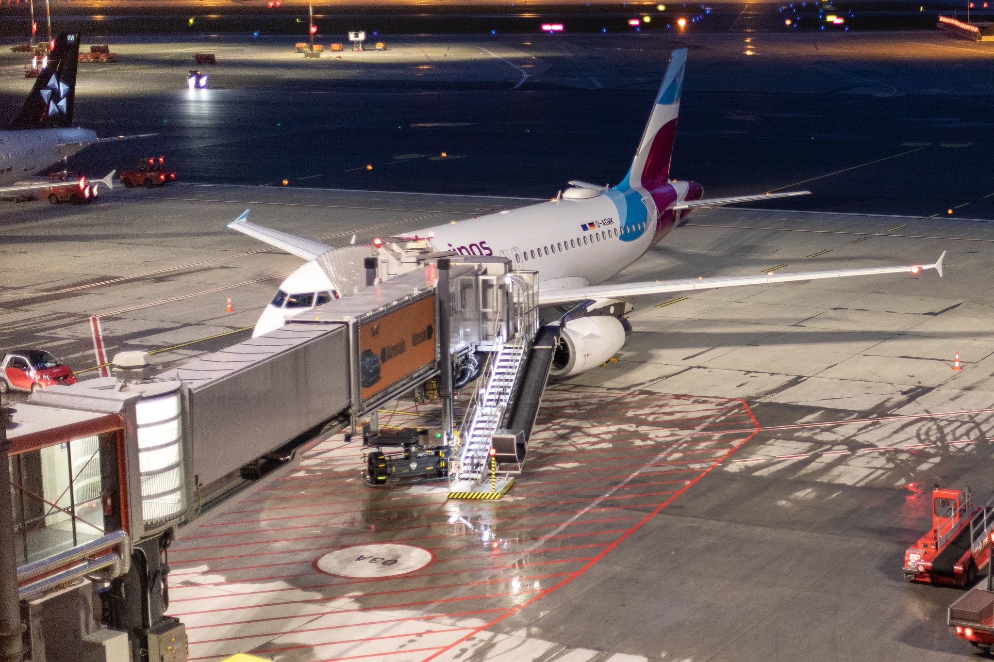 Hamburg Airport: Eurowings (EW / EWG) |  Airbus A319-132 A319 | D-AGWK | MSN 3500