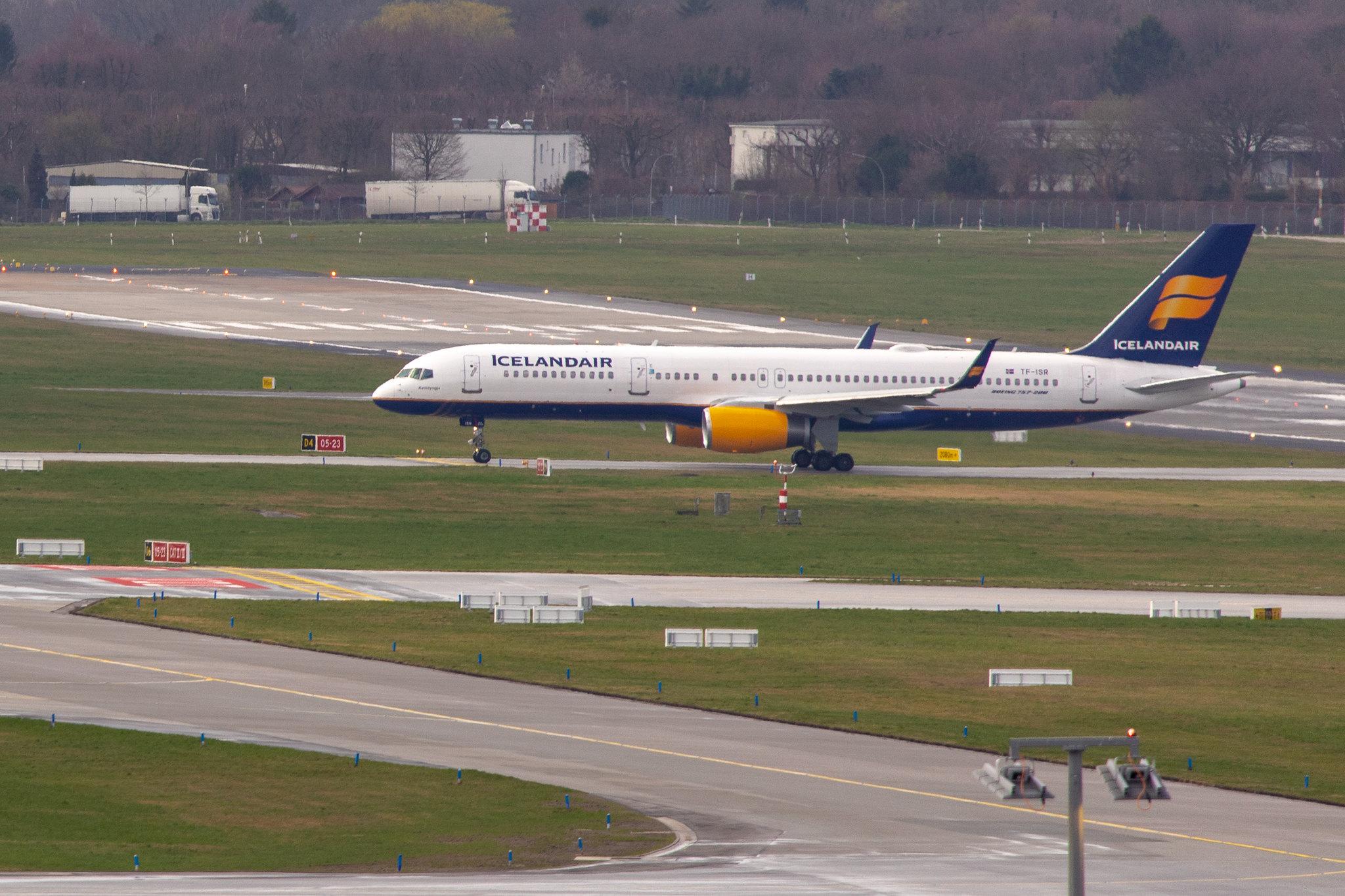 Hamburg Airport: Icelandair (FI / ICE) |  Boeing 757-256 B752 | TF-ISR | MSN 26248