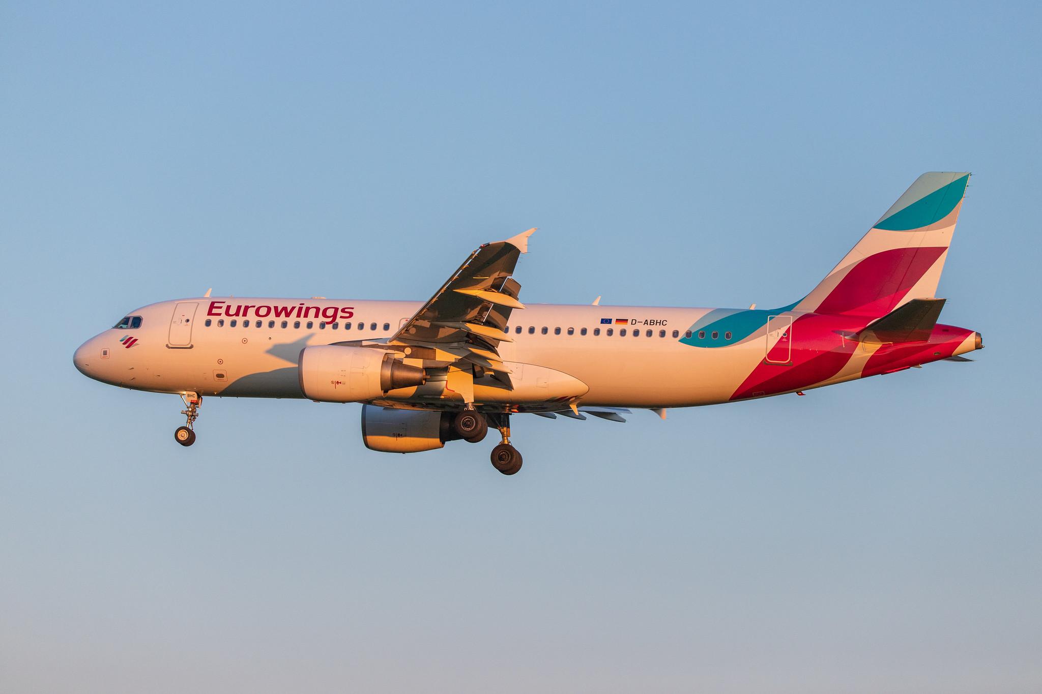 Hamburg Airport: Eurowings (EW / EWG) |  Airbus A320-214 A320 | D-ABHC | MSN 3594