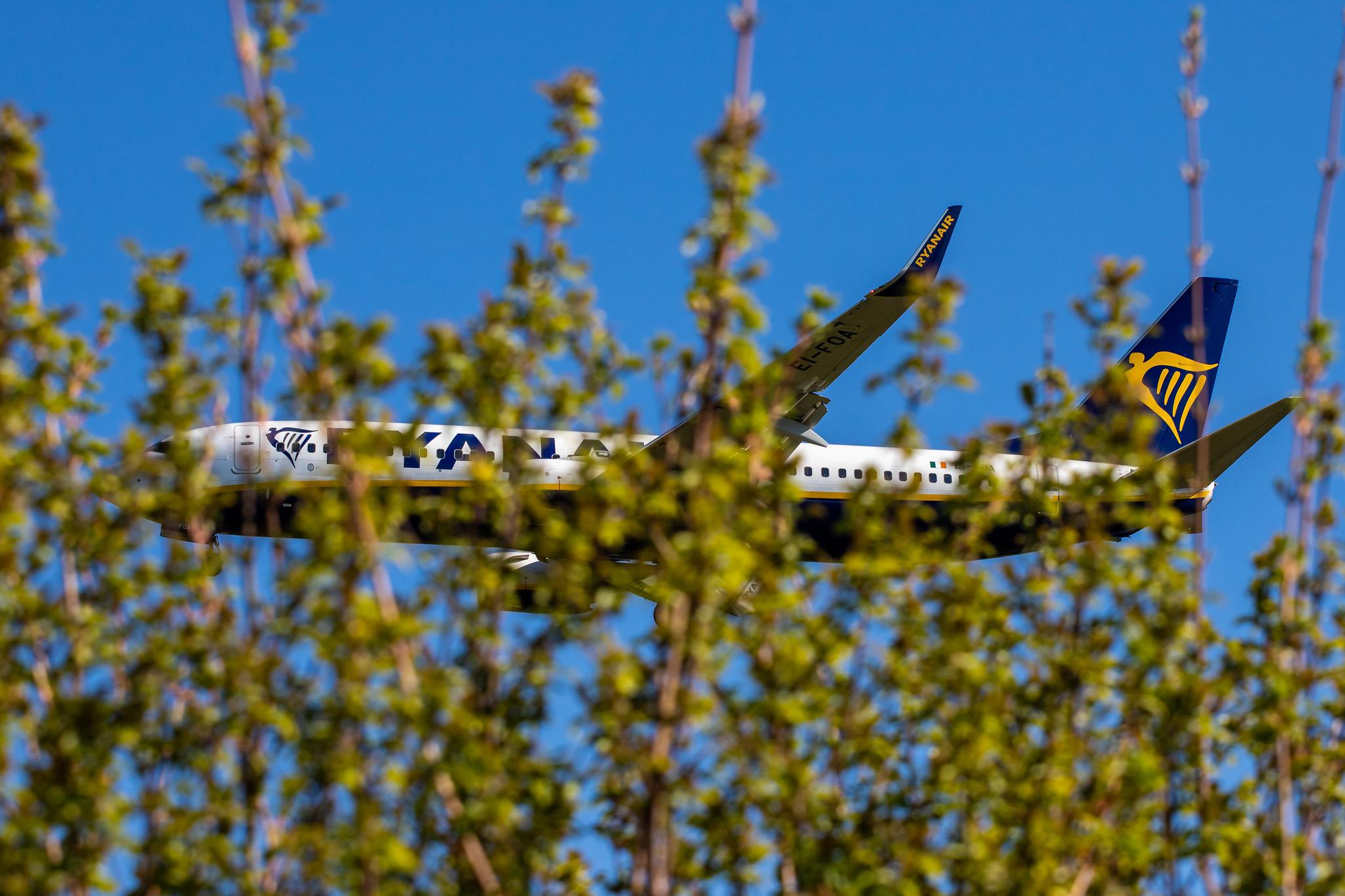 Hamburg Airport: Ryanair (FR / RYR) |  Boeing 737-8AS B738 | EI-FOA | MSN 44708