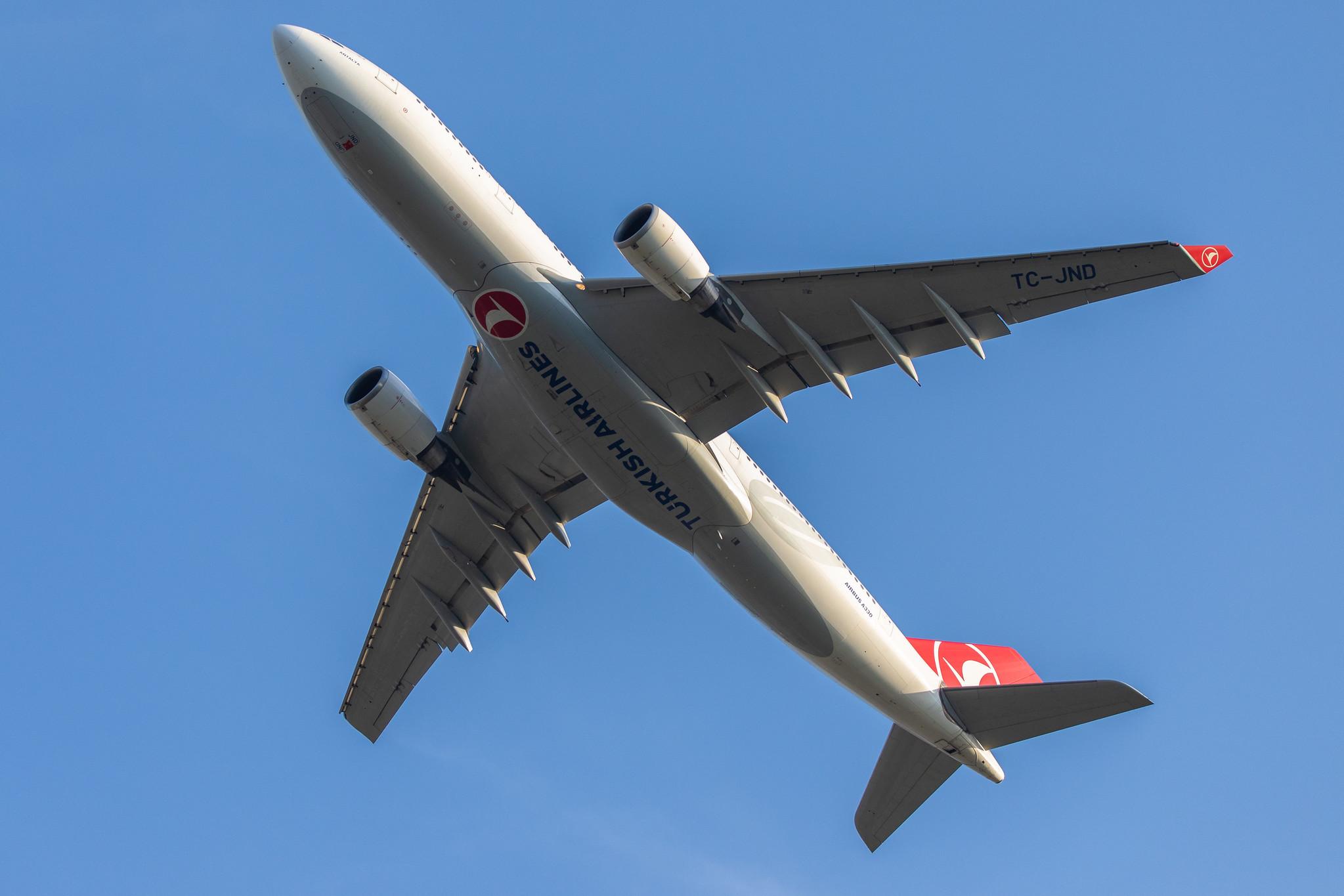 Hamburg Airport: Turkish Airlines (TK / THY) |  Airbus A330-203 A332 | TC-JND | MSN 0754