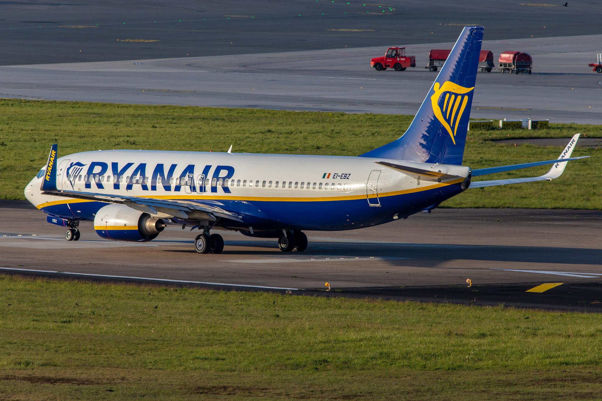 Hamburg Airport: Ryanair (FR / RYR) |  Boeing 737-8AS B738 | EI-EBZ | MSN 35008