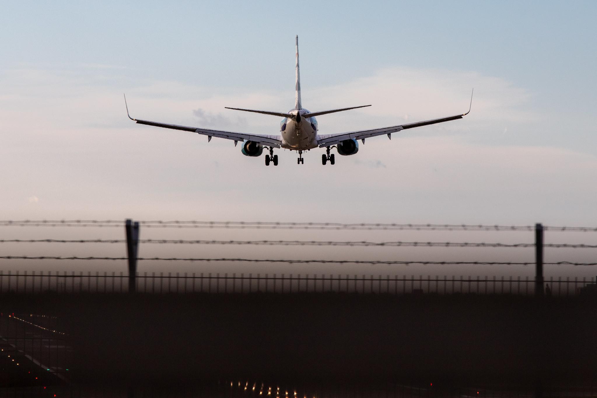 Hamburg Airport: Smartwings (QS / TVS) |  Boeing 737-8CX B738 | N277EA | MSN 32359
