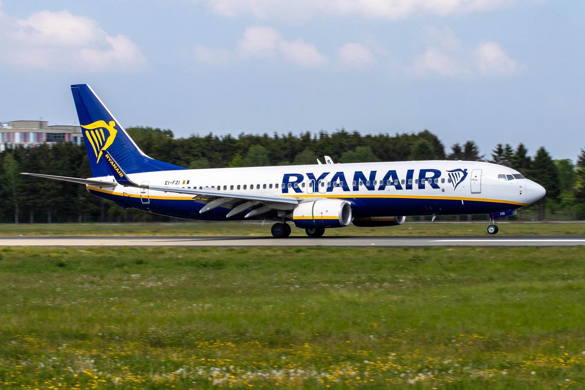 Hamburg Airport: Ryanair (FR / RYR) |  Boeing 737-8AS B738 | EI-FZI | MSN 44782