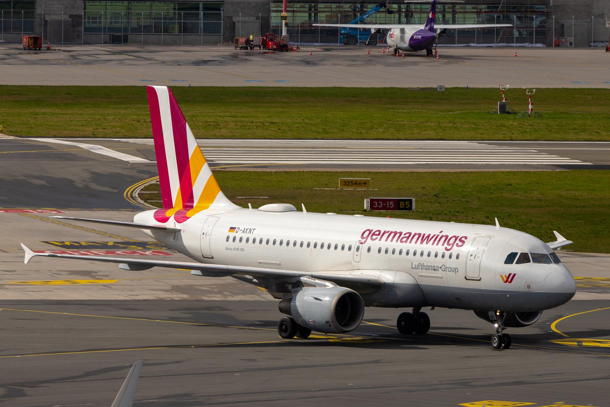 Hamburg Airport: Eurowings (EW / EWG) | Operator: Germanwings |  Airbus A319-112 A319 | D-AKNT | MSN 2607