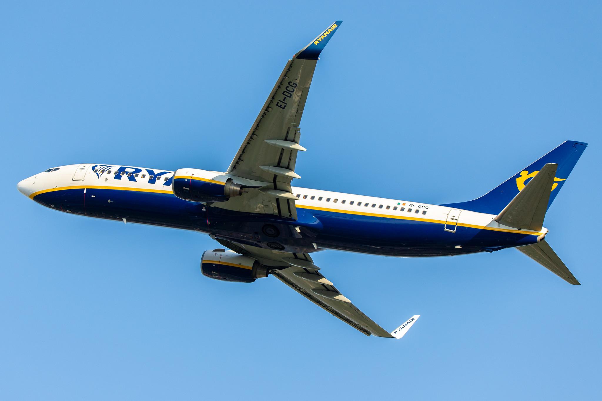 Hamburg Airport: Ryanair (FR / RYR) |  Boeing 737-8AS B738 | EI-DCG | MSN 33805