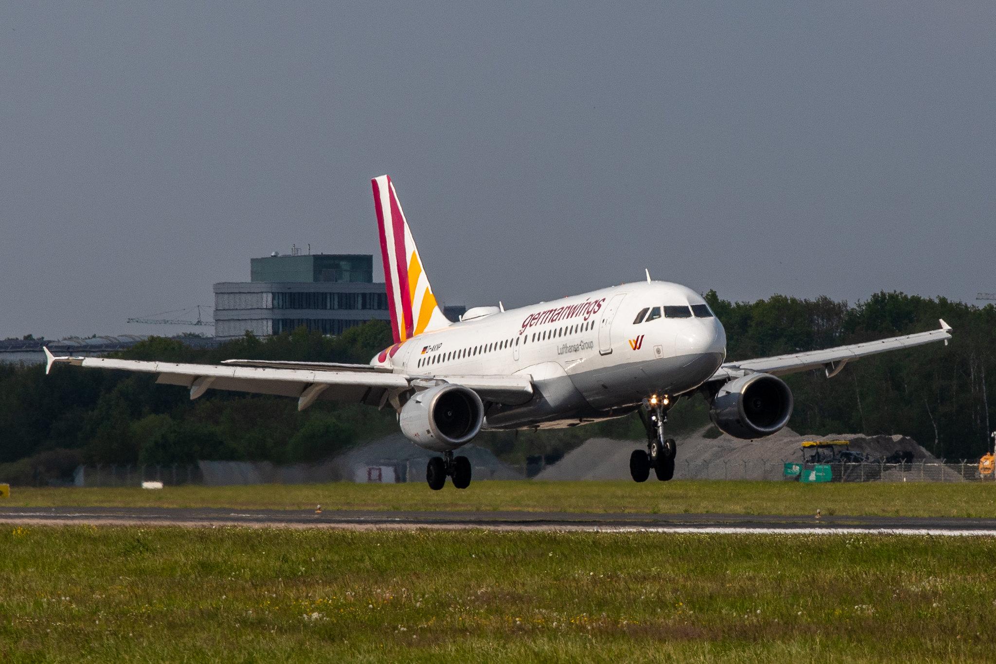Hamburg Airport: Eurowings (EW / EWG) | Operator: Germanwings | Airbus A319-112 A319 | D-AKNP | MSN 1051