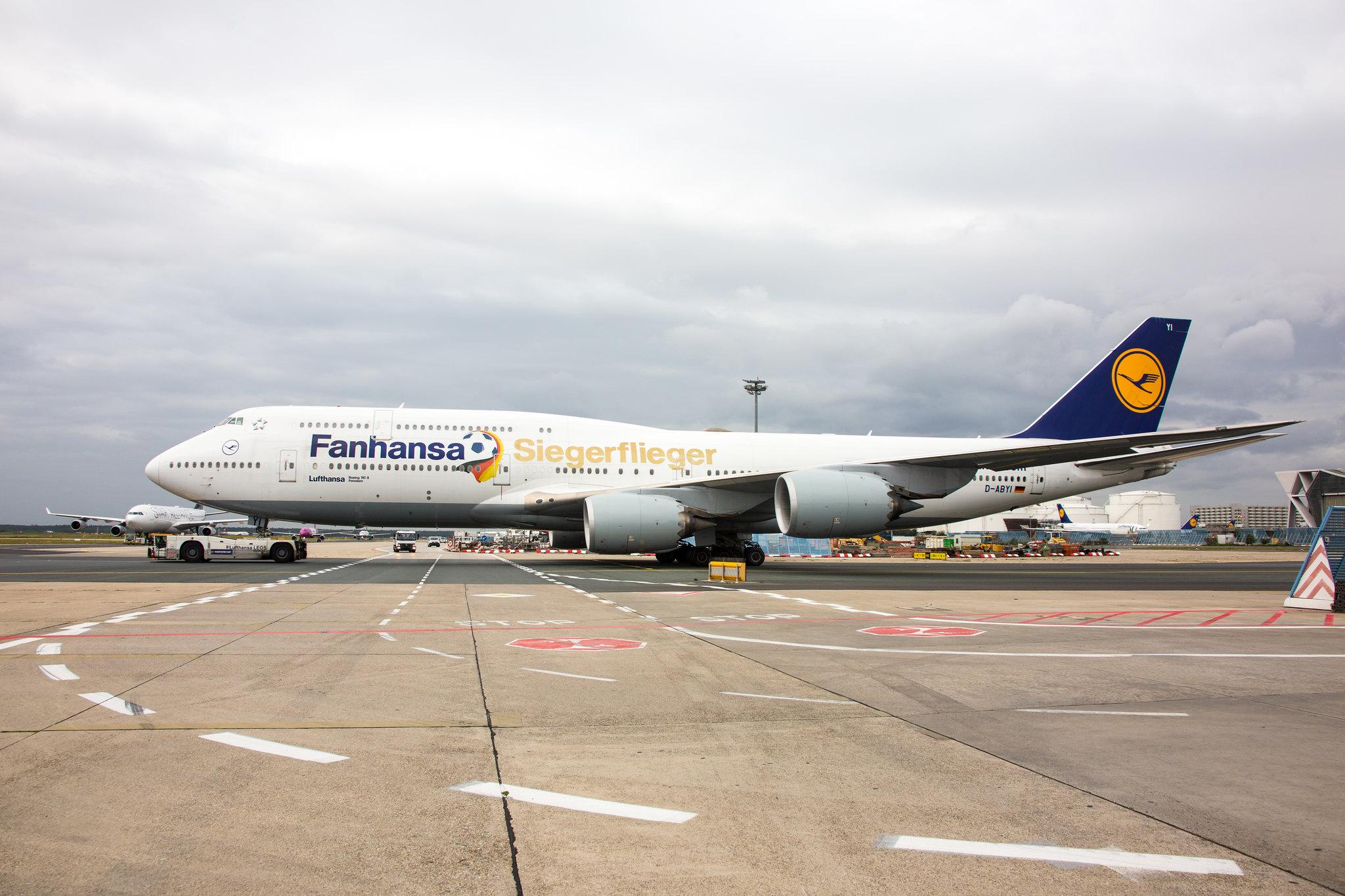 Frankfurt Airport: Lufthansa (LH / DLH) |  Livery: Fanhansa Siegerflieger | Boeing 747-830 B748 | D-ABYI  | MSN 37833
