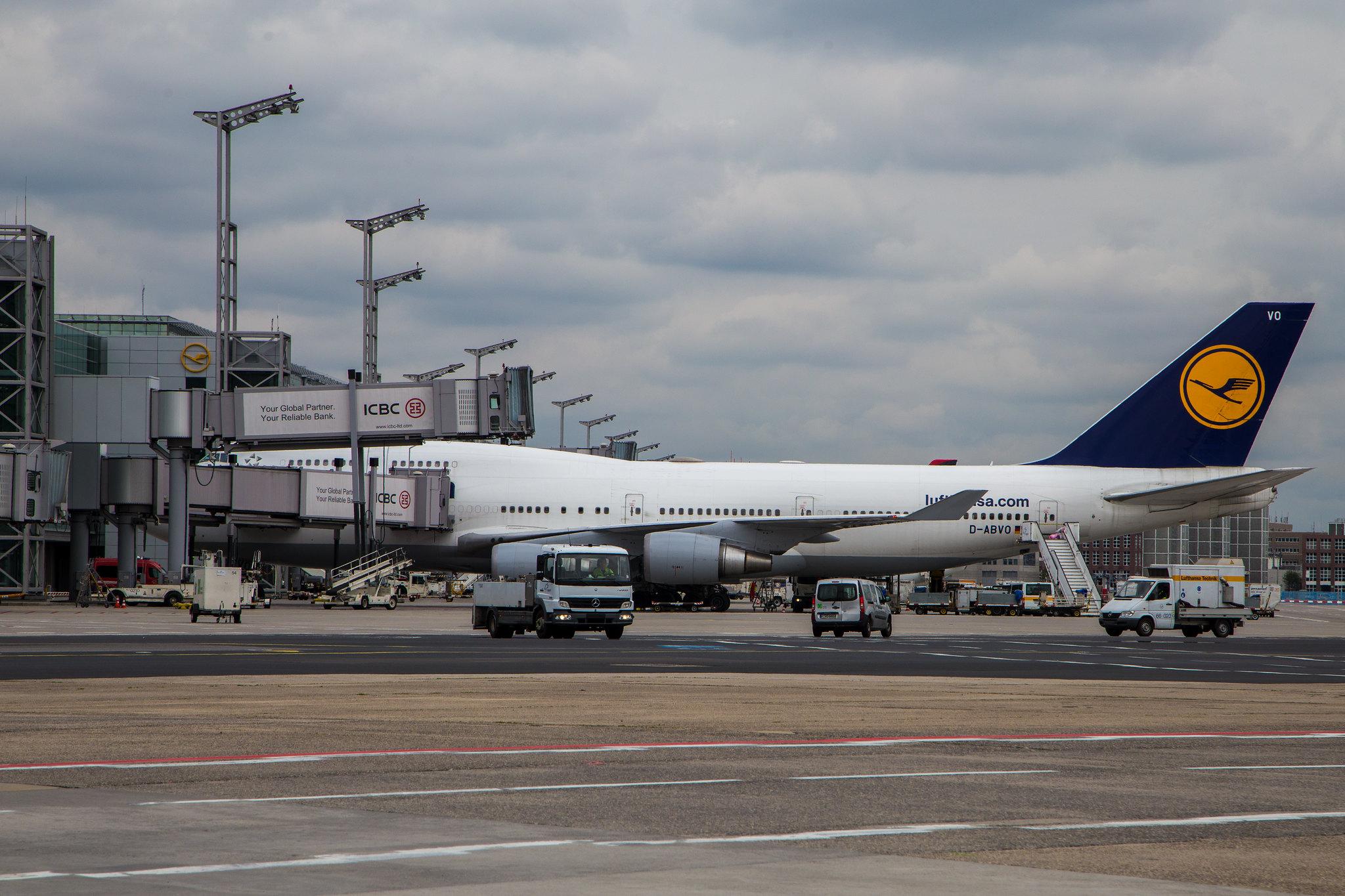 Frankfurt Airport: Lufthansa (LH / DLH) |  Boeing 747-430 B744 | D-ABVO | MSN 28086