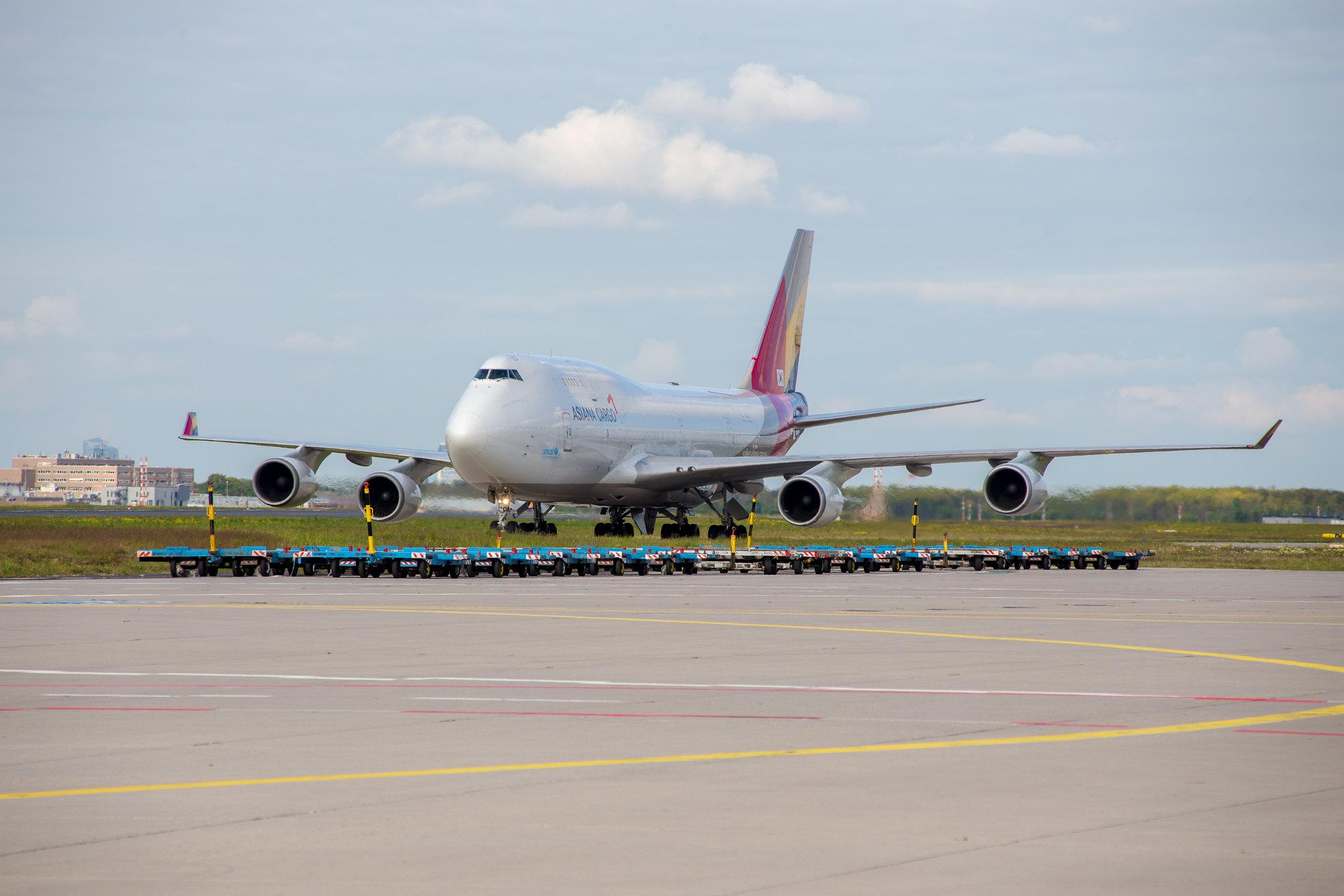 Frankfurt Airport: Asiana Cargo (OZ / AAR) | Operator: Asiana Airlines |  Boeing 747-48E(BDSF) B744 | HL7413 | MSN 25405