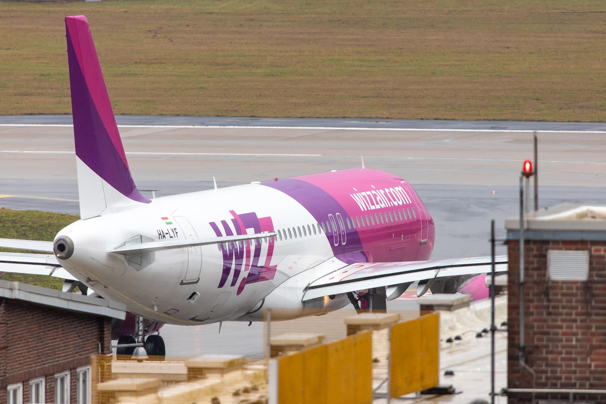 Hamburg Airport: Wizz Air (W6 / WZZ) |  Airbus A320-232 A320 | HA-LYF | MSN 6195