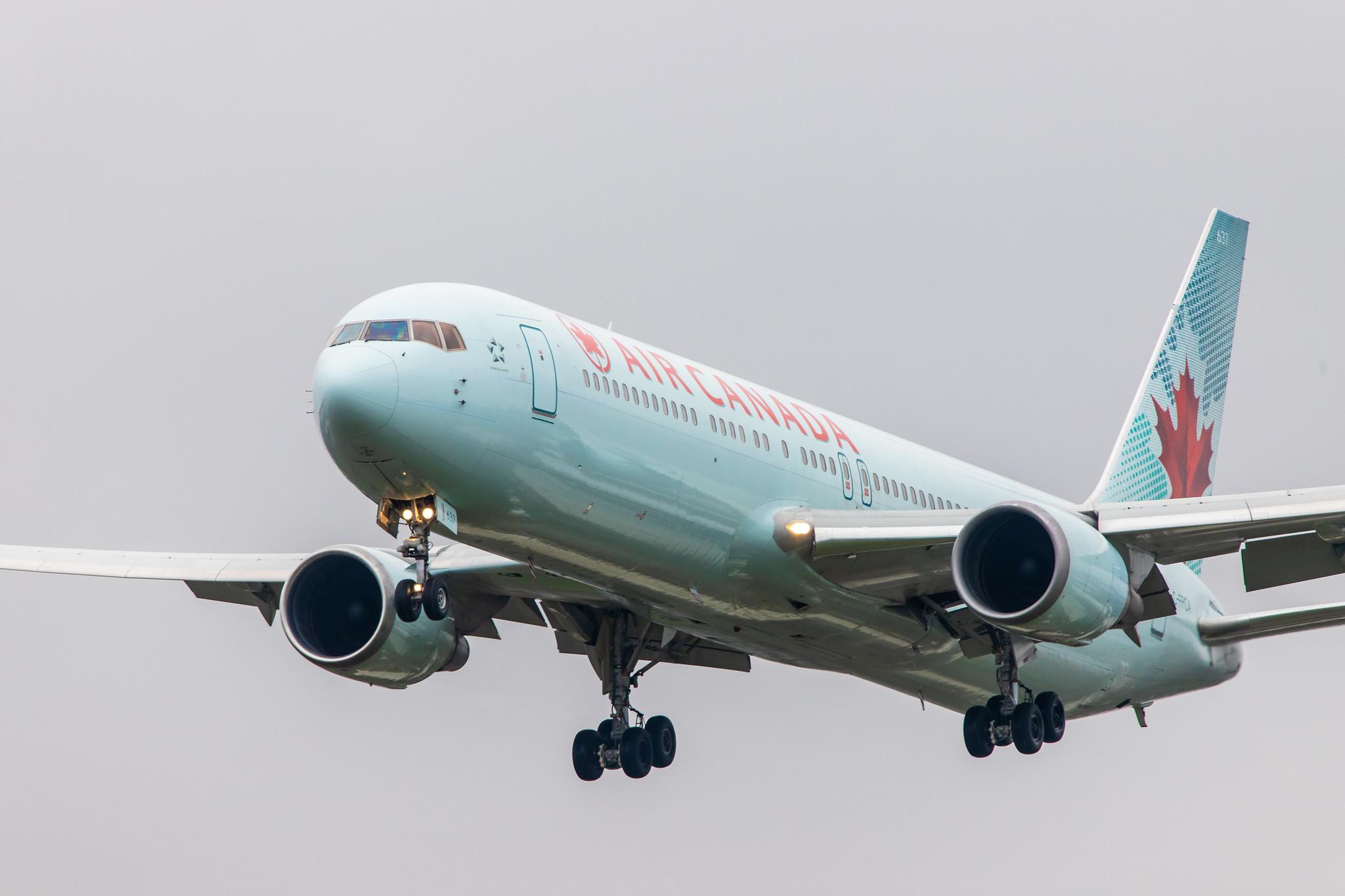 London Heathrow Airport: Air Canada (AC / ACA) |  Boeing 767-375(ER) B763 | C-FPCA | MSN 24306