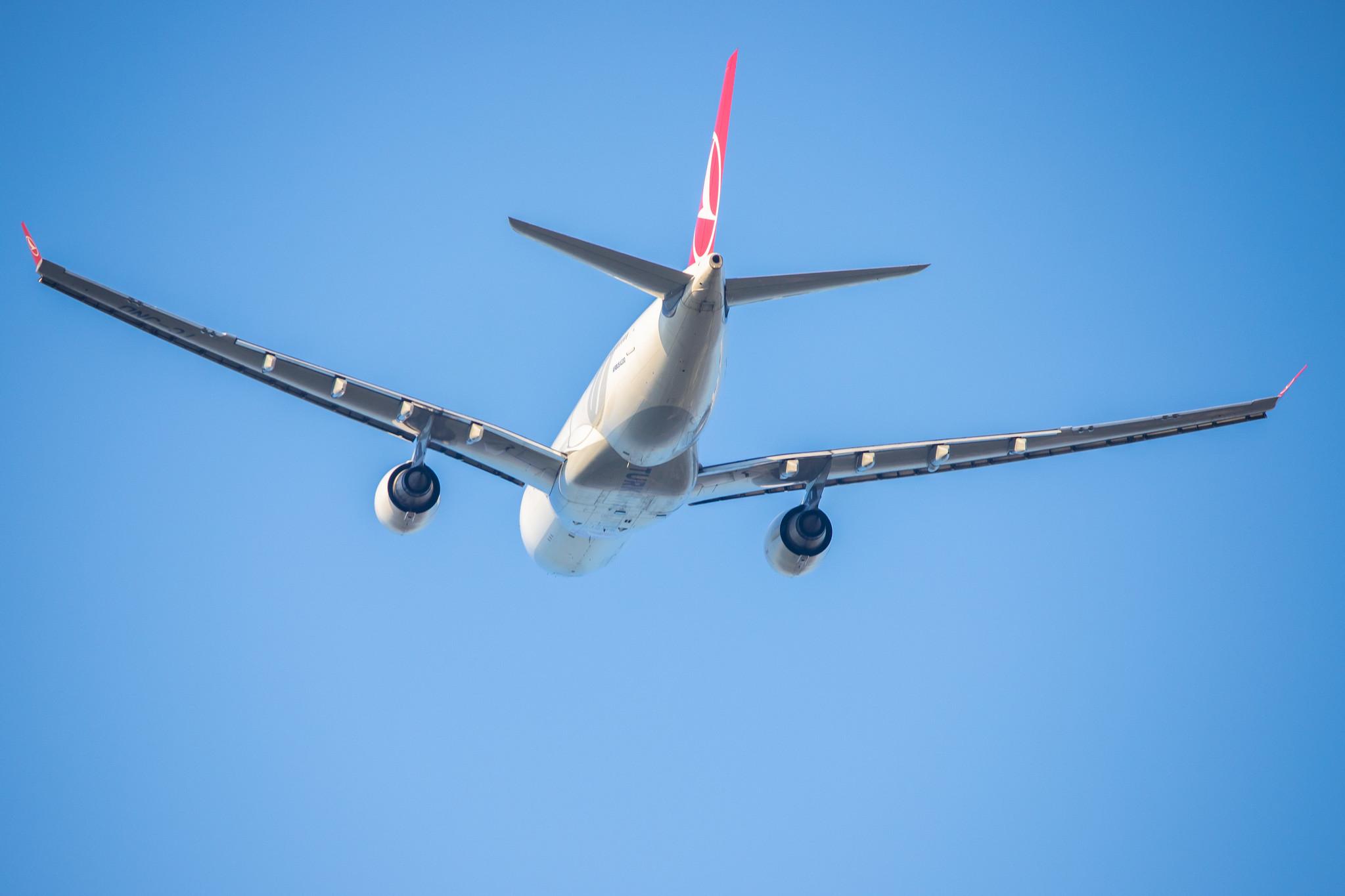 Hamburg Airport: Turkish Airlines (TK / THY) |  Airbus A330-203 A332 | TC-JND | MSN 0754