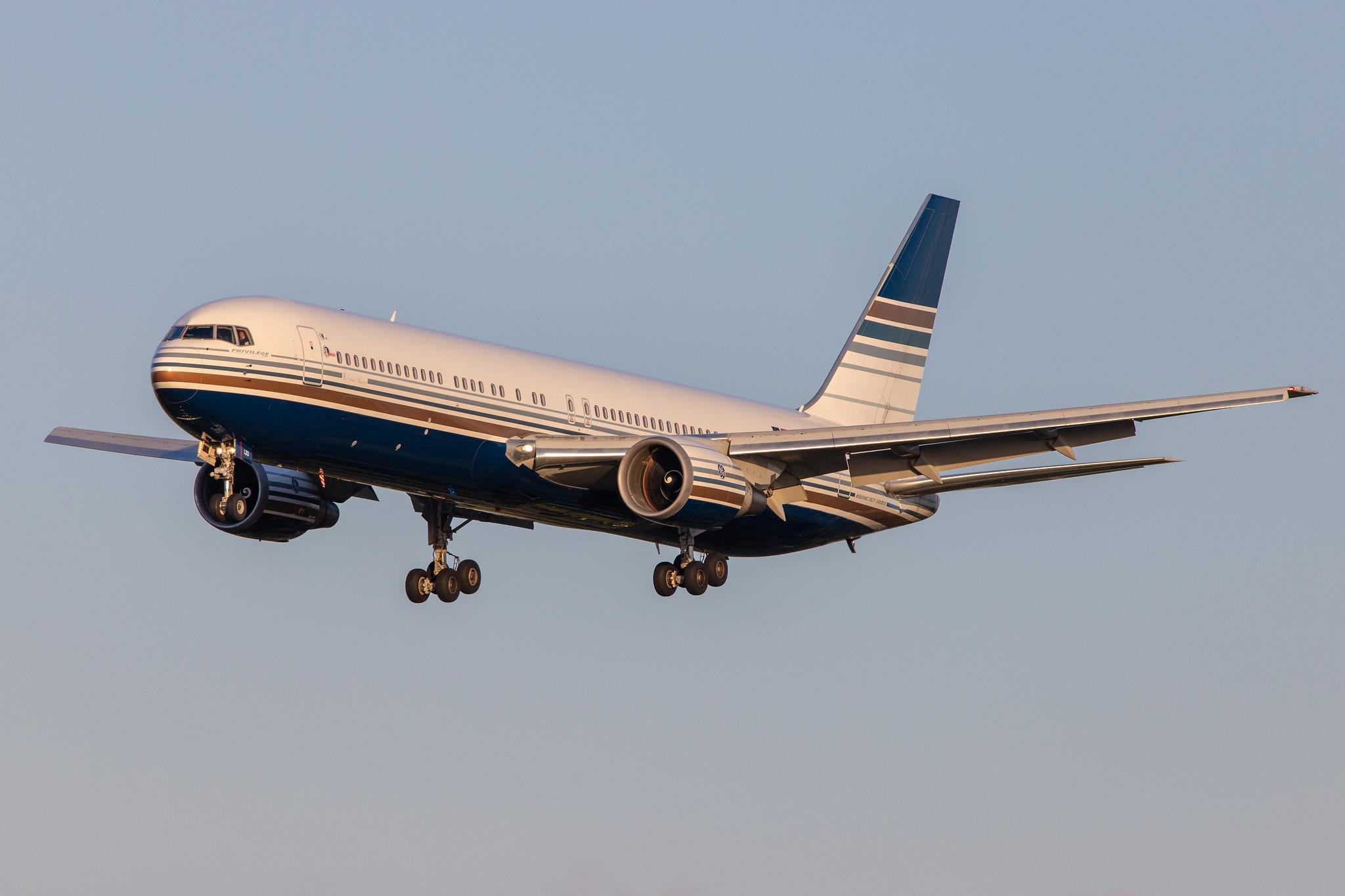 Hamburg Airport: Privilege Style (P6 / PVG) |  Boeing 767-35D(ER) B763 | EC-LZO | MSN 27902