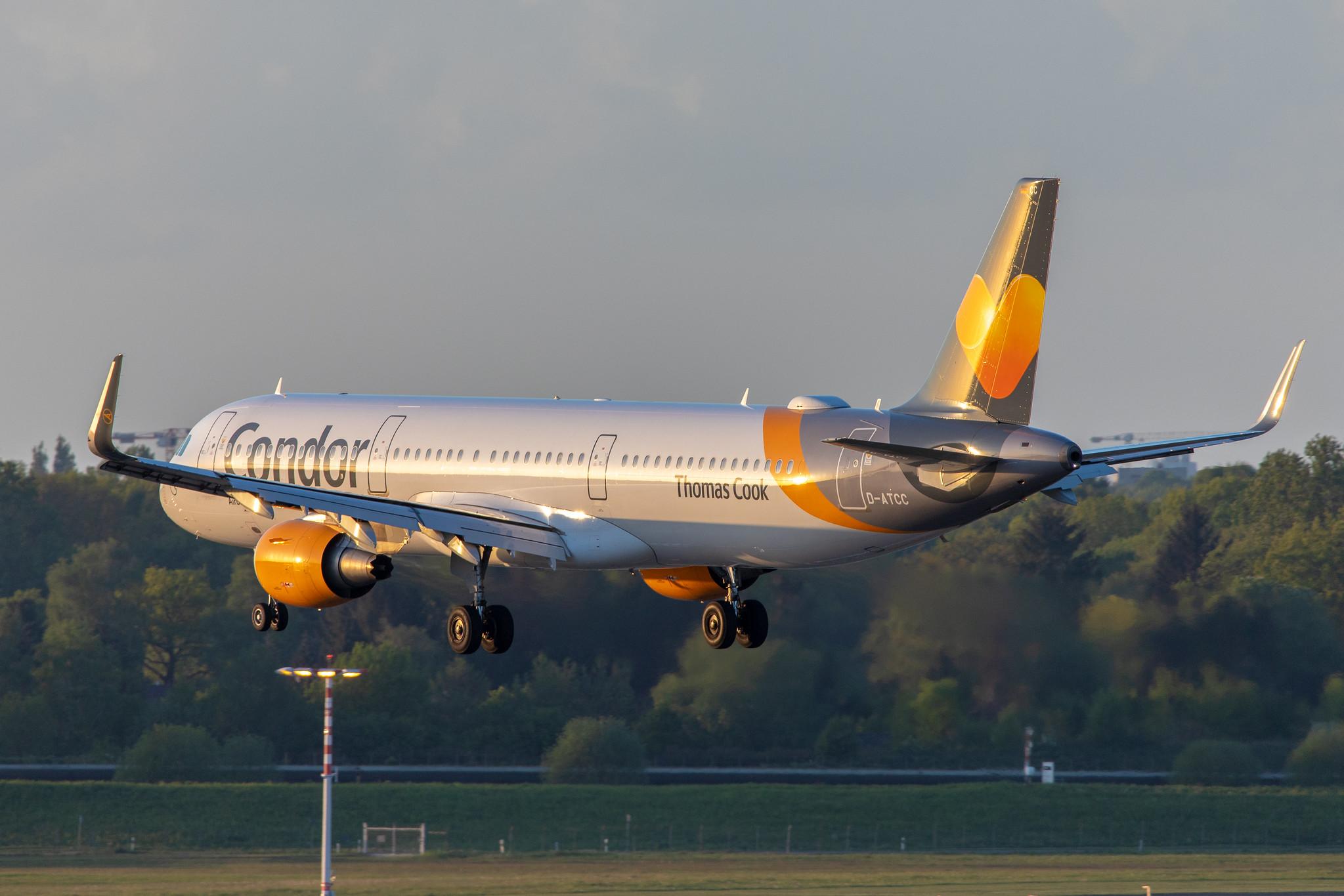 Hamburg Airport: Condor (DE / CFG) | Operator: Thomas Cook Aviation |  Airbus A321-211 A321 | D-ATCC | MSN 6501