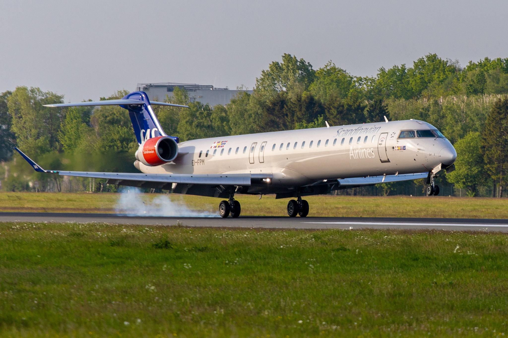 Hamburg Airport: SAS (SK / SAS) | Operator: Cityjet |  Mitsubishi CRJ-900LR CRJ9 | EI-FPM | MSN 15429