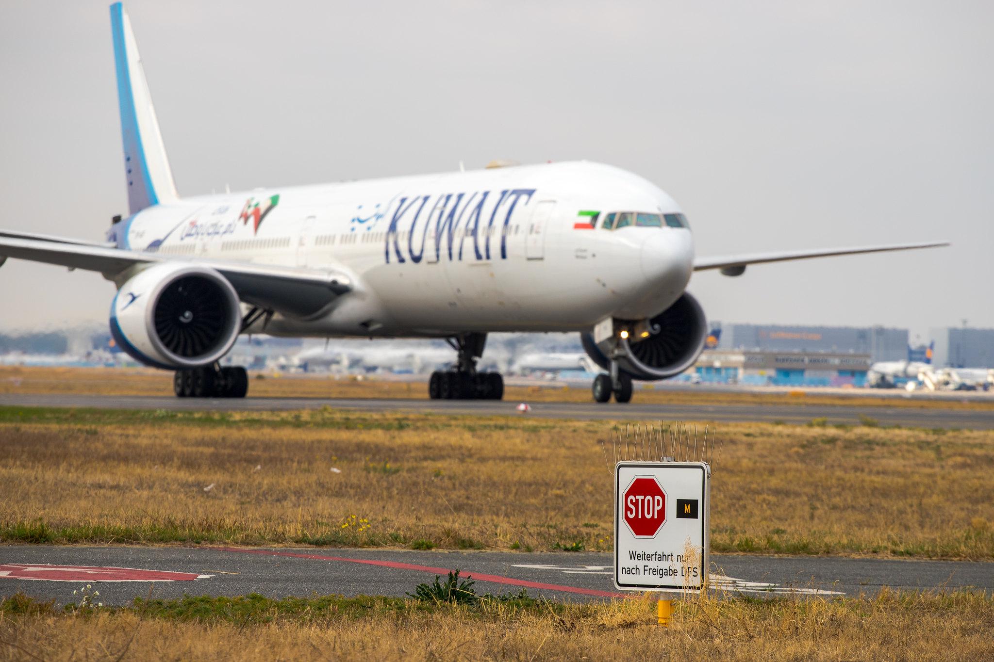 Frankfurt Airport: Kuwait Airways (KU / KAC) |  Boeing 777-369(ER) B77W | 9K-AOI | MSN 62566
