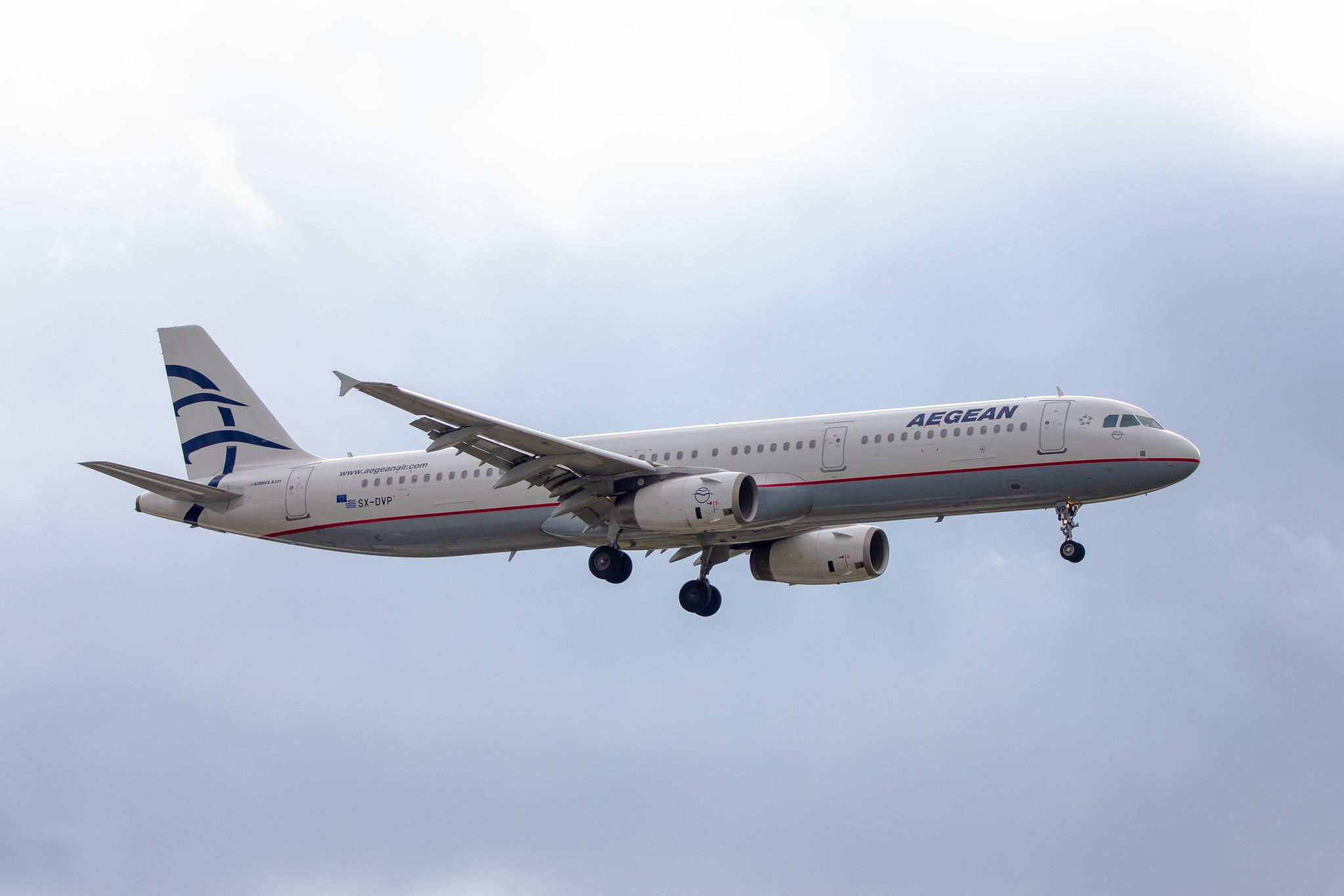 London Heathrow Airport: Aegean Airlines (A3 / AEE) |  Airbus A321-231 A321 | SX-DVP | MSN 3527
