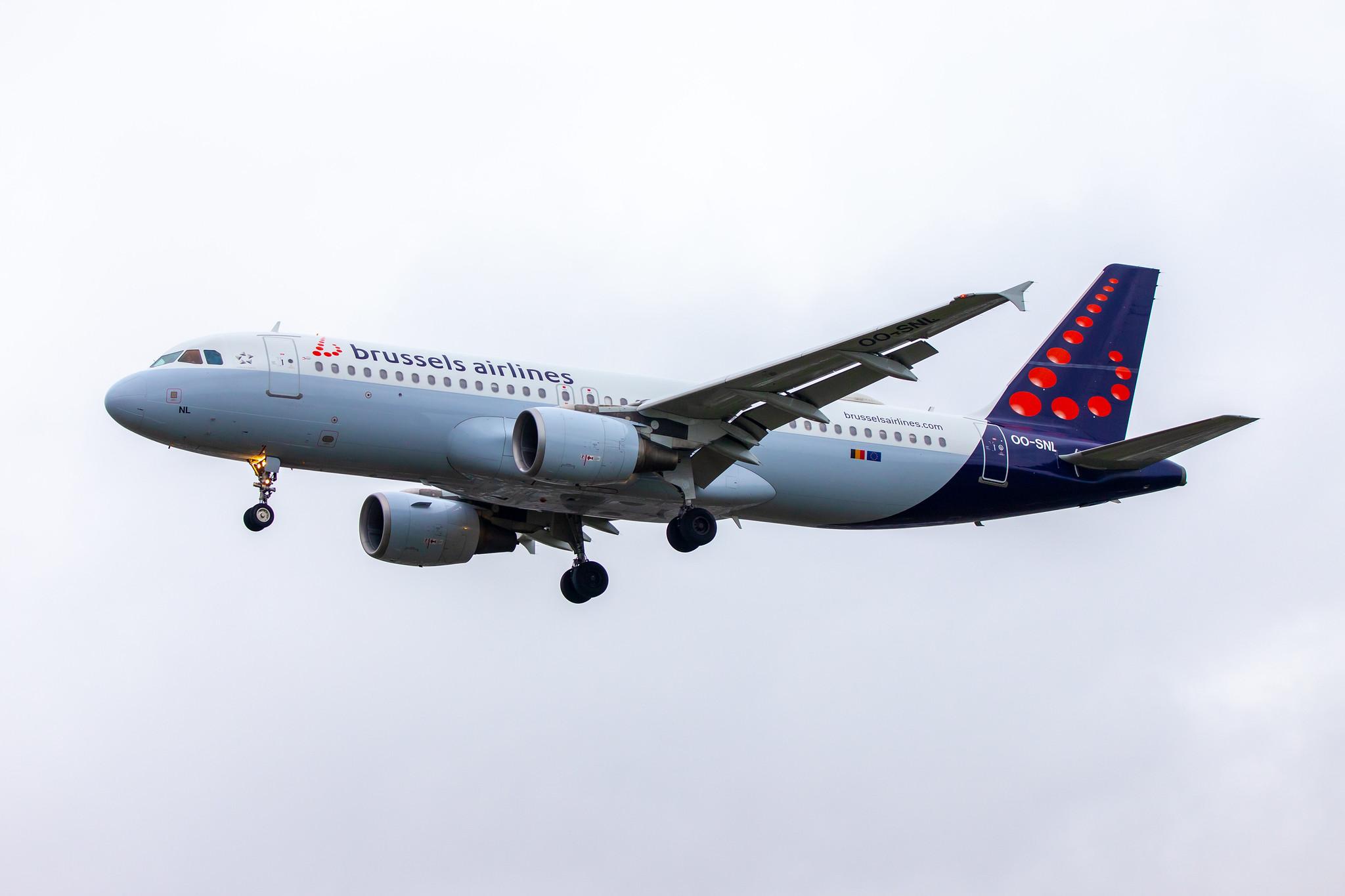 London Heathrow Airport: Brussels Airlines (SN / BEL) |  Airbus A320-214 A320 | OO-SNL | MSN 1961