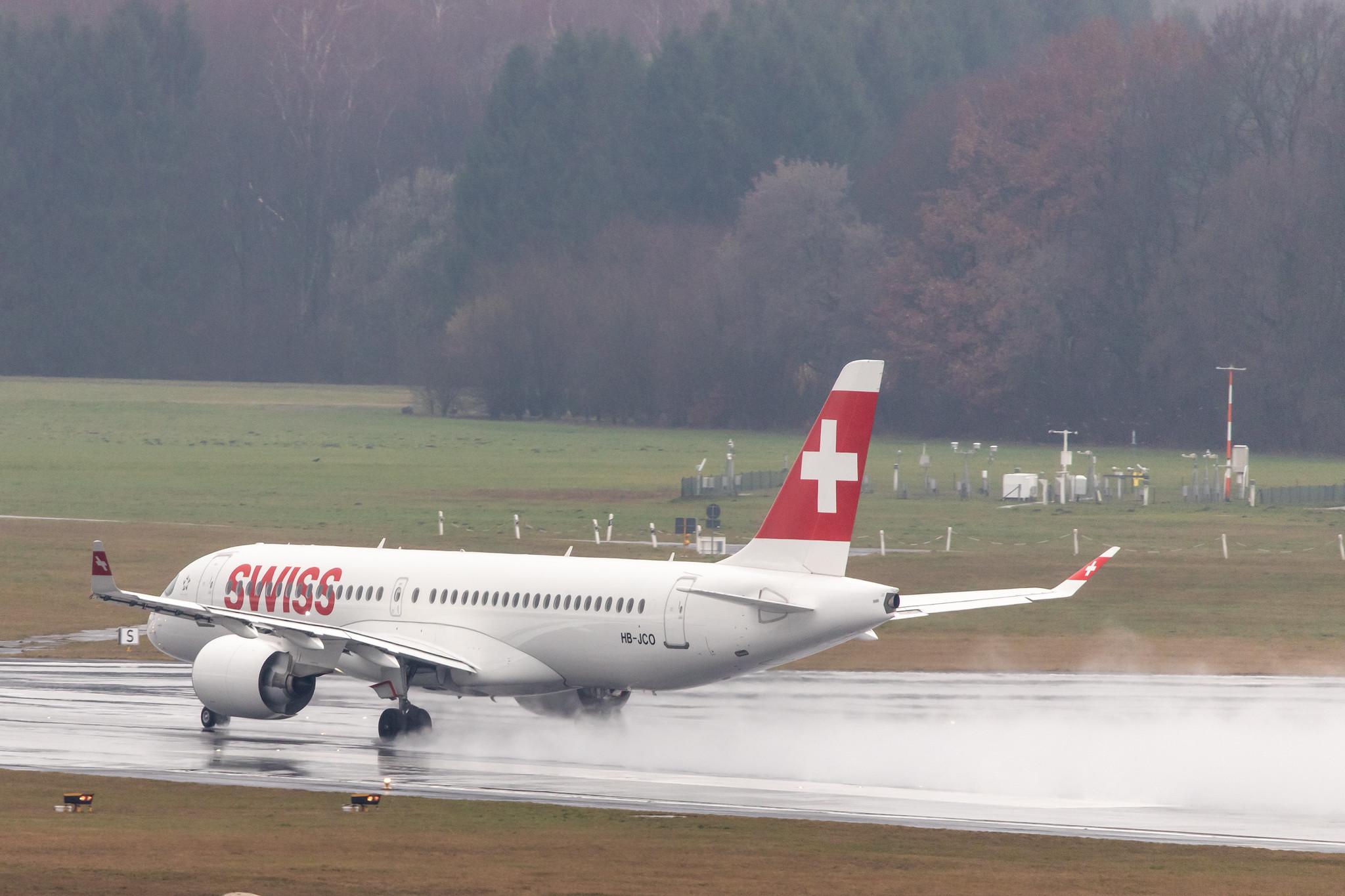 Hamburg Airport: Swiss (LX / SWR) |  Airbus A220-300 BCS3 | HB-JCO | MSN 55033