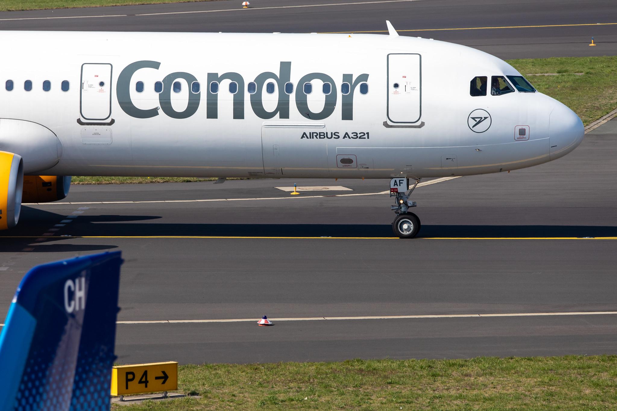 Düsseldorf Airport: Condor (DE / CFG) | Operator: Thomas Cook Aviation |  Airbus A321-211 A321 | D-AIAF | MSN 6459