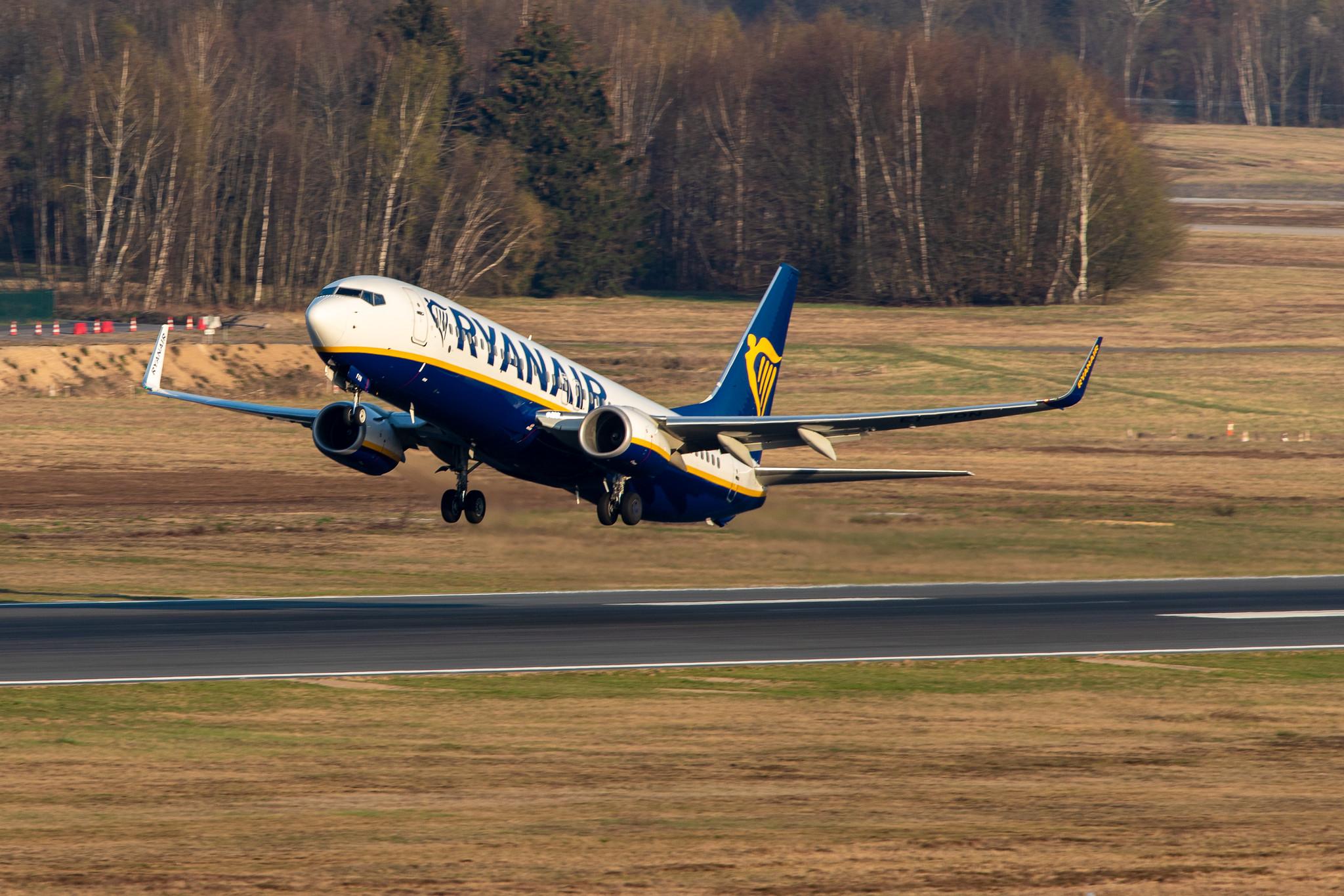 Köln Bonn Airport: Ryanair (FR / RYR) |  Boeing 737-8AS B738 | EI-FON | MSN 44721
