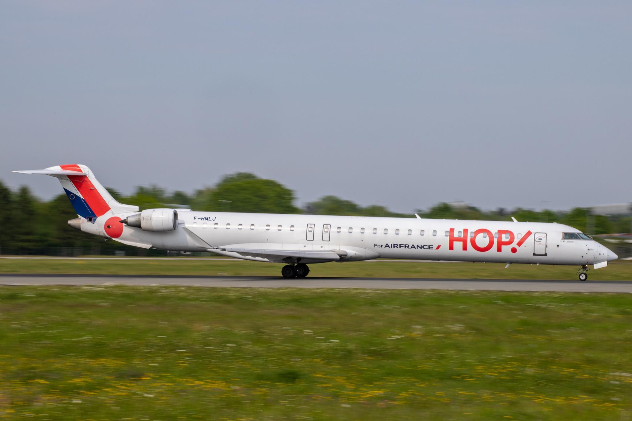 Hamburg Airport: Air France (AF / AFR) | Operator: Air France Hop |  Mitsubishi CRJ-1000EL CRJX | F-HMLJ | MSN 19015