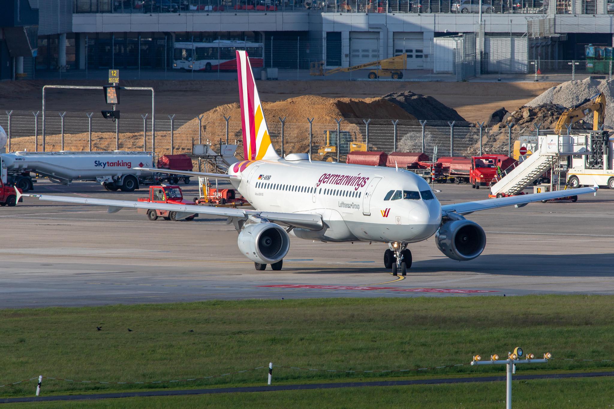 Hamburg Airport: Eurowings (EW / EWG) |  Operator: Germanwings | Airbus A319-112 A319 | D-AKNR | MSN 1209