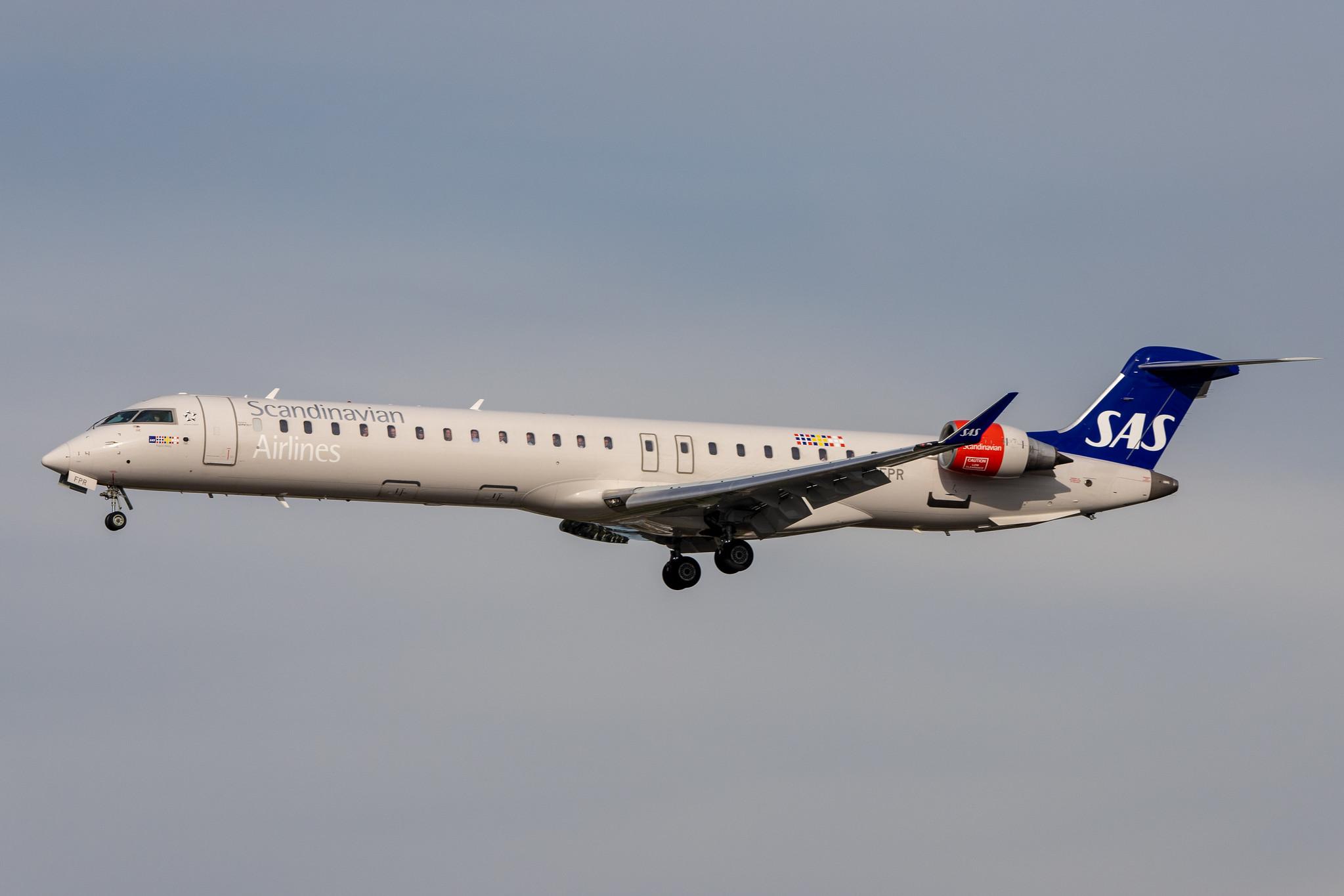 Hamburg Airport: SAS (SK / SAS) | Operator: Cityjet |  Mitsubishi CRJ-900LR CRJ9 | EI-FPR | MSN 15436